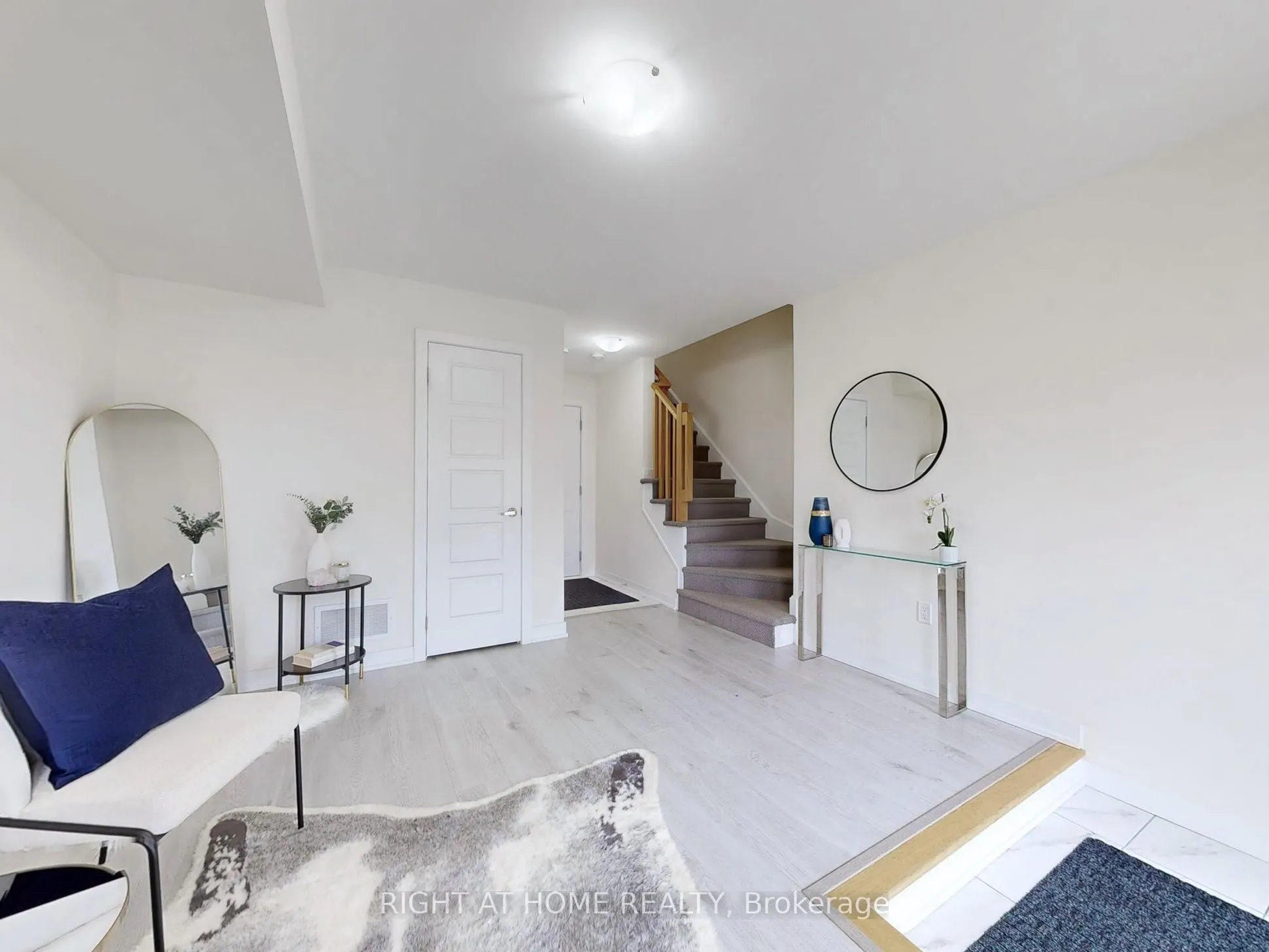 250 Finch Avenue, #204