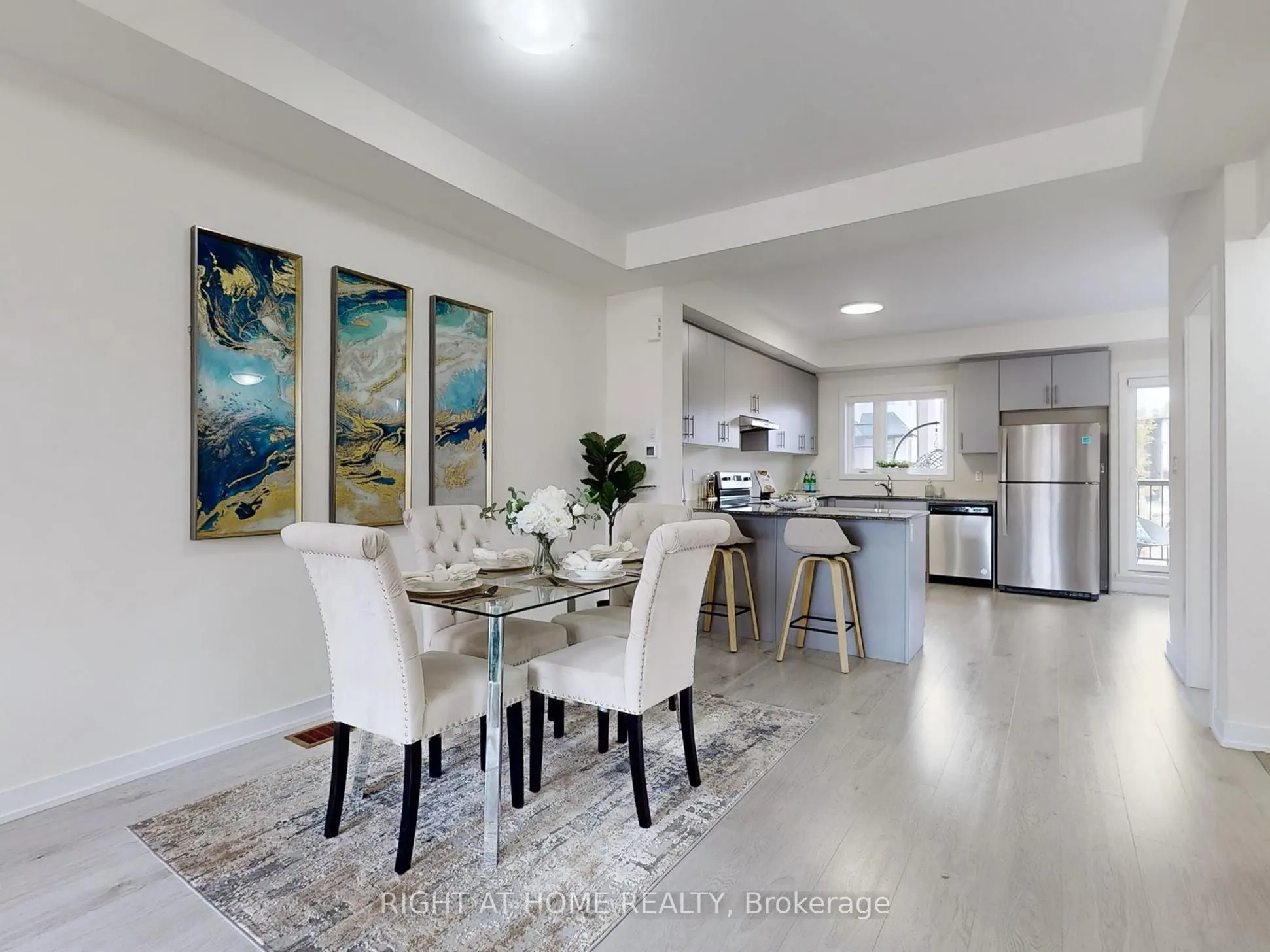 250 Finch Avenue, #204