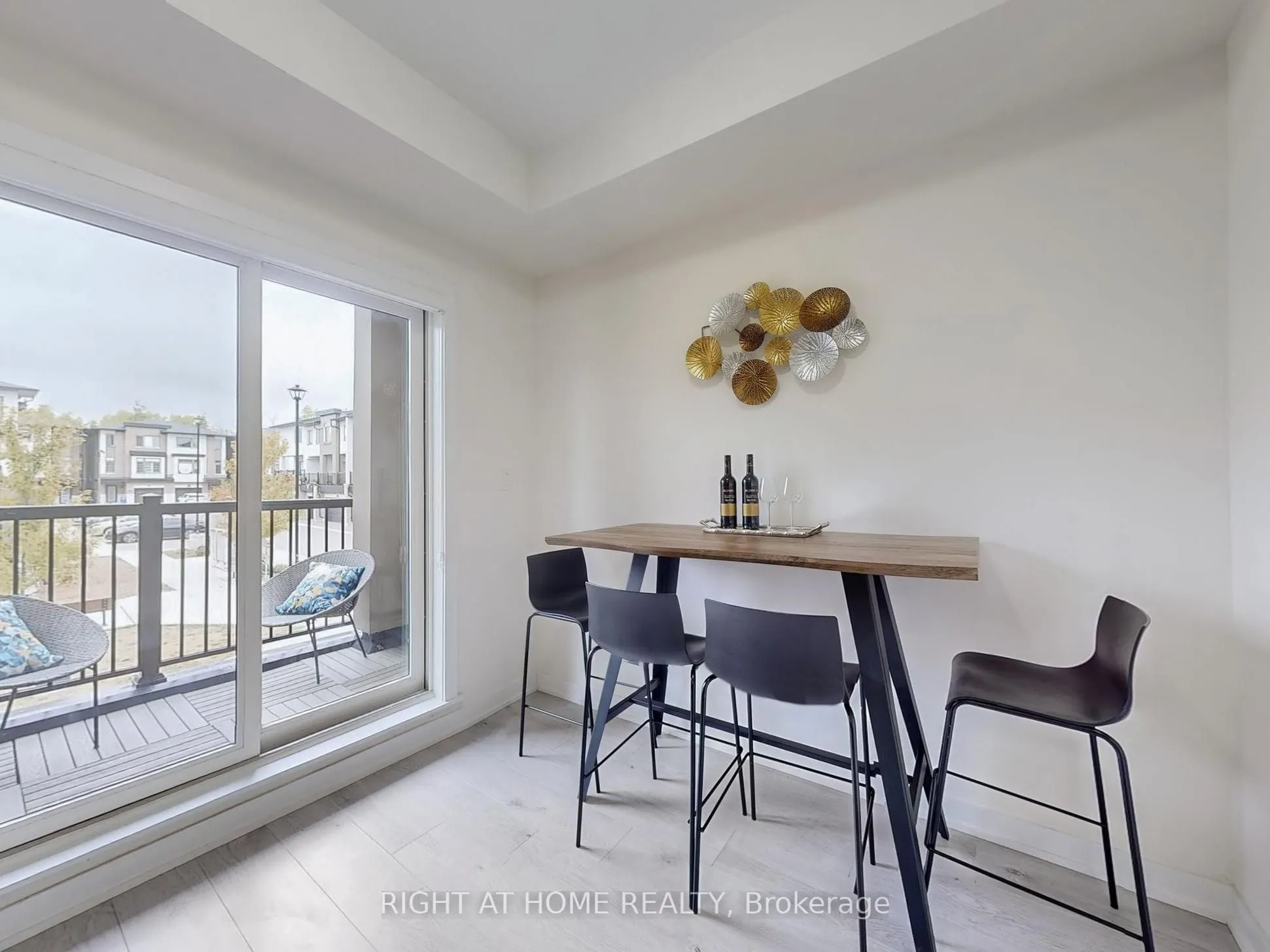 250 Finch Avenue, #204