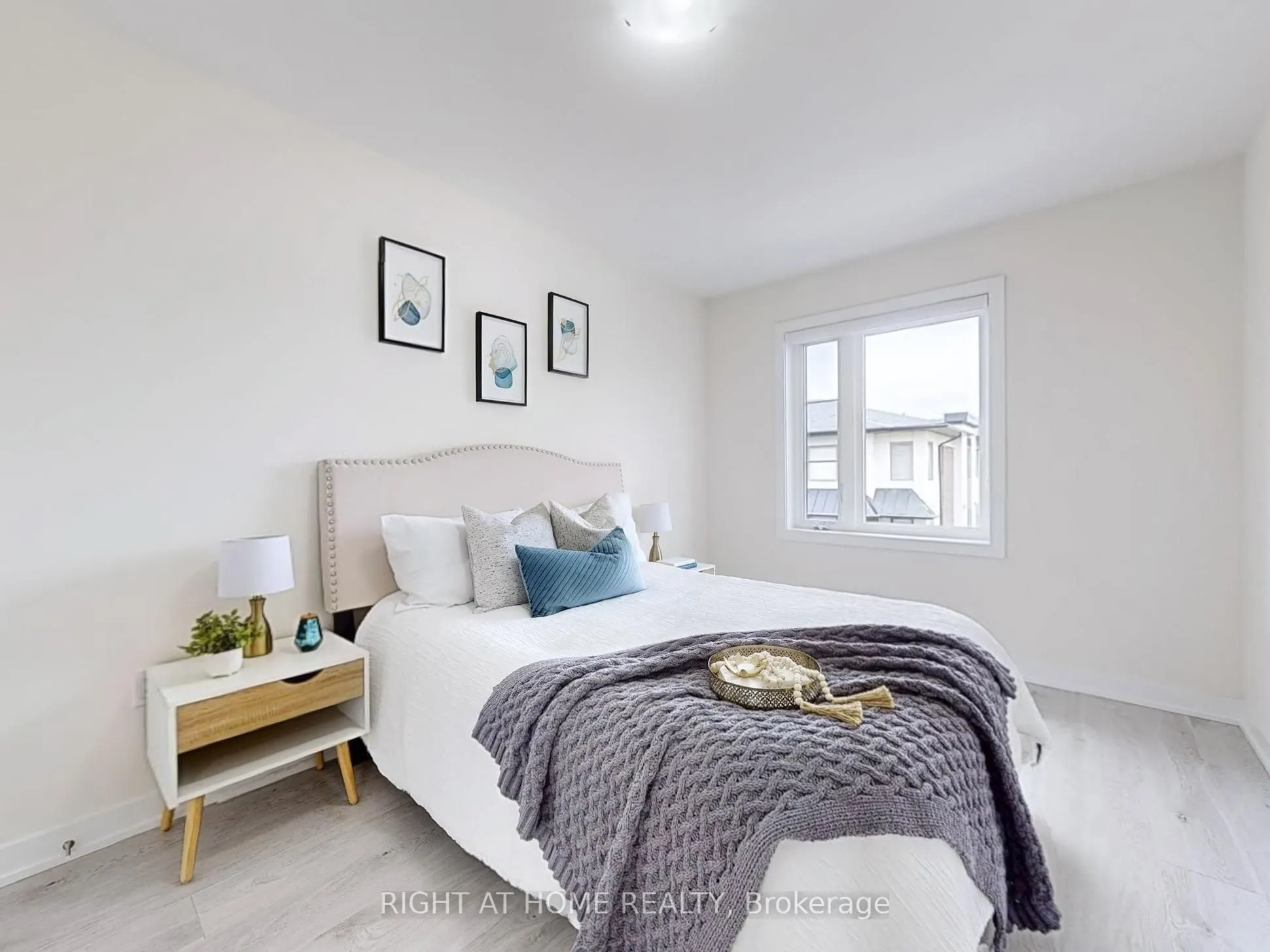 250 Finch Avenue, #204