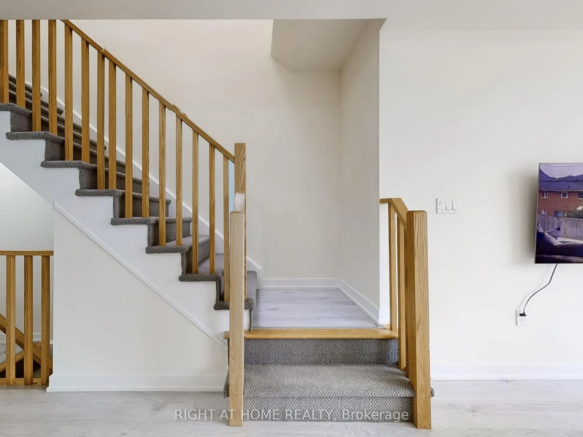 250 Finch Avenue, #204