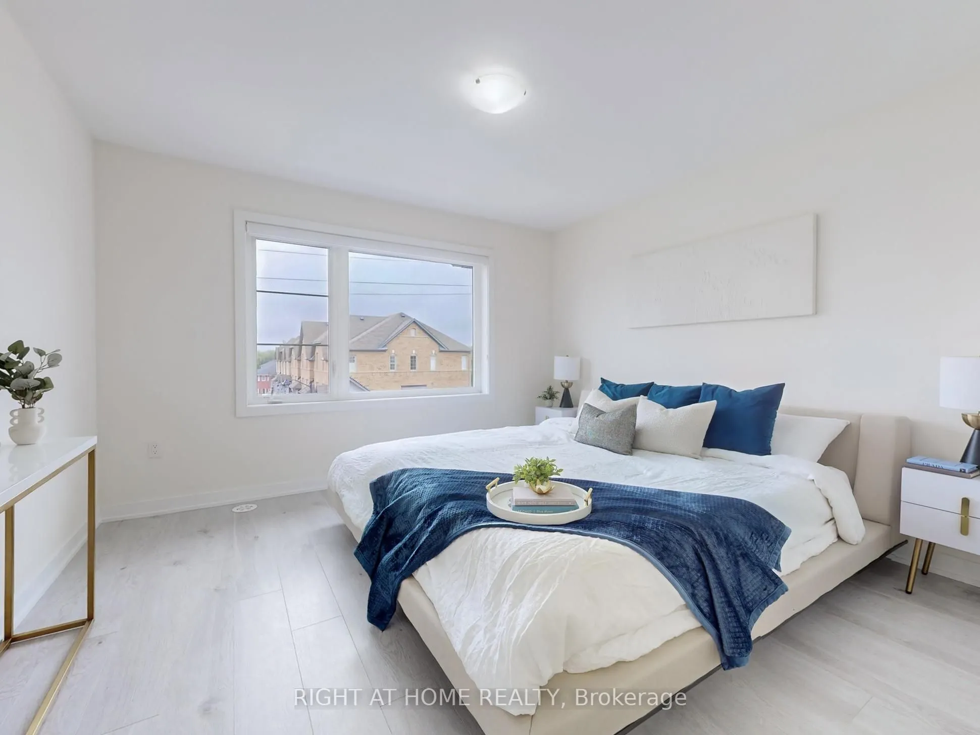 250 Finch Avenue, #204