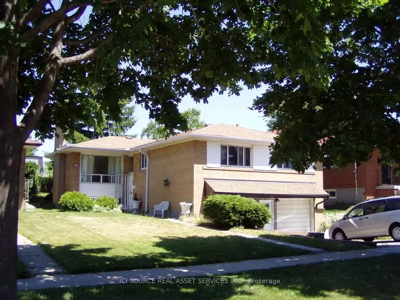84 Marilake Drive, #Lower
