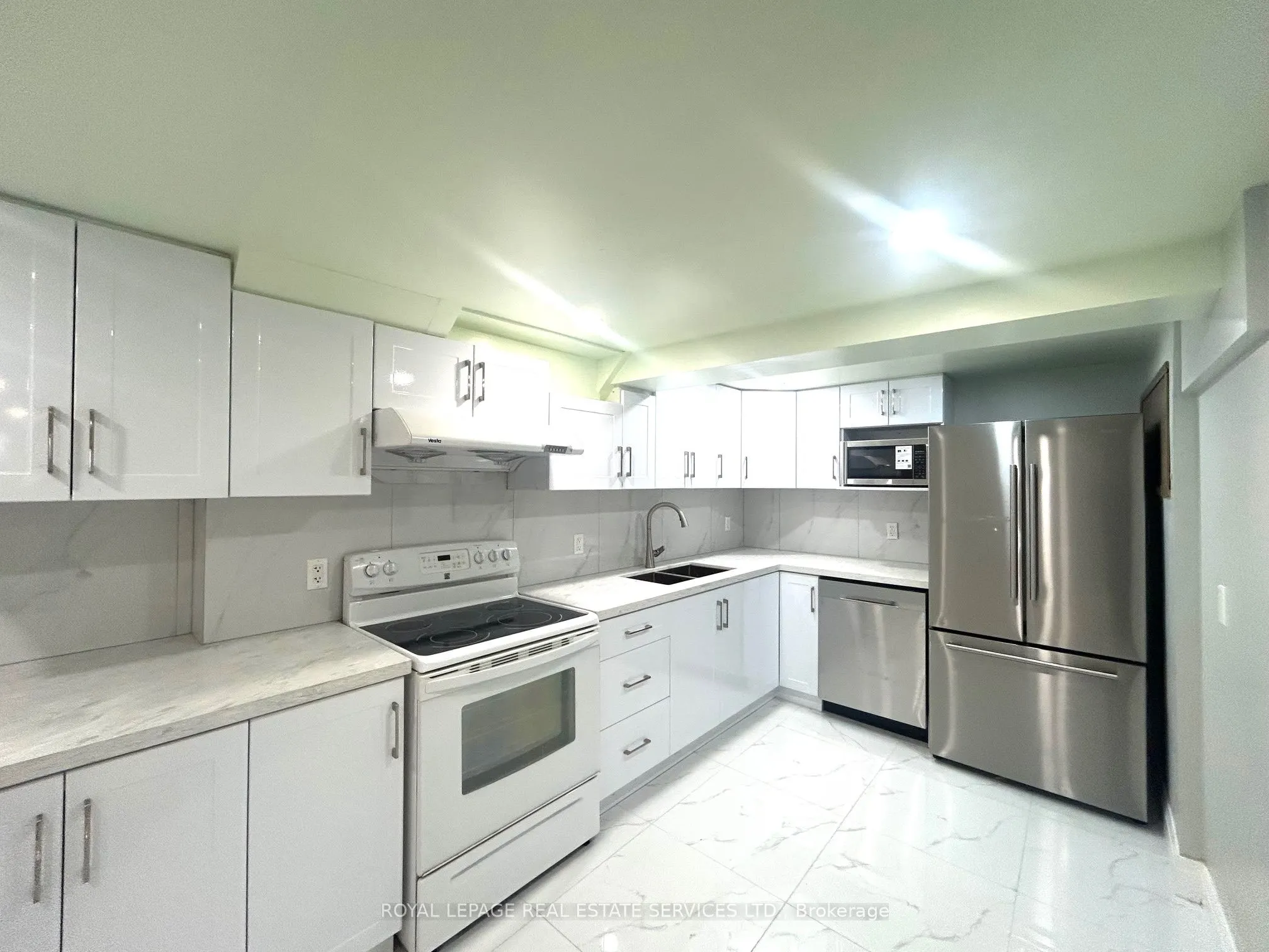 27 Frances Crescent