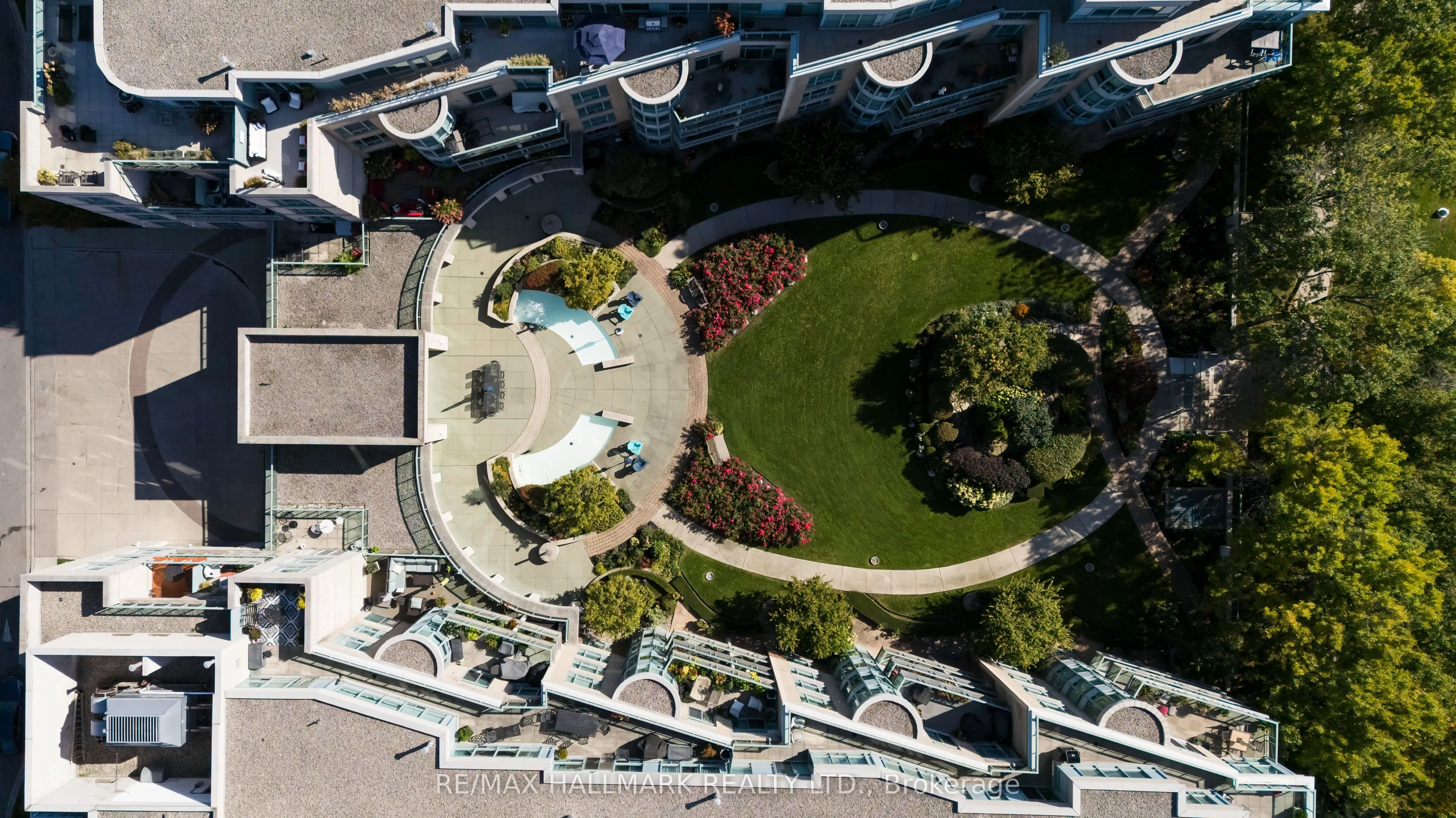35 Boardwalk Drive, #222