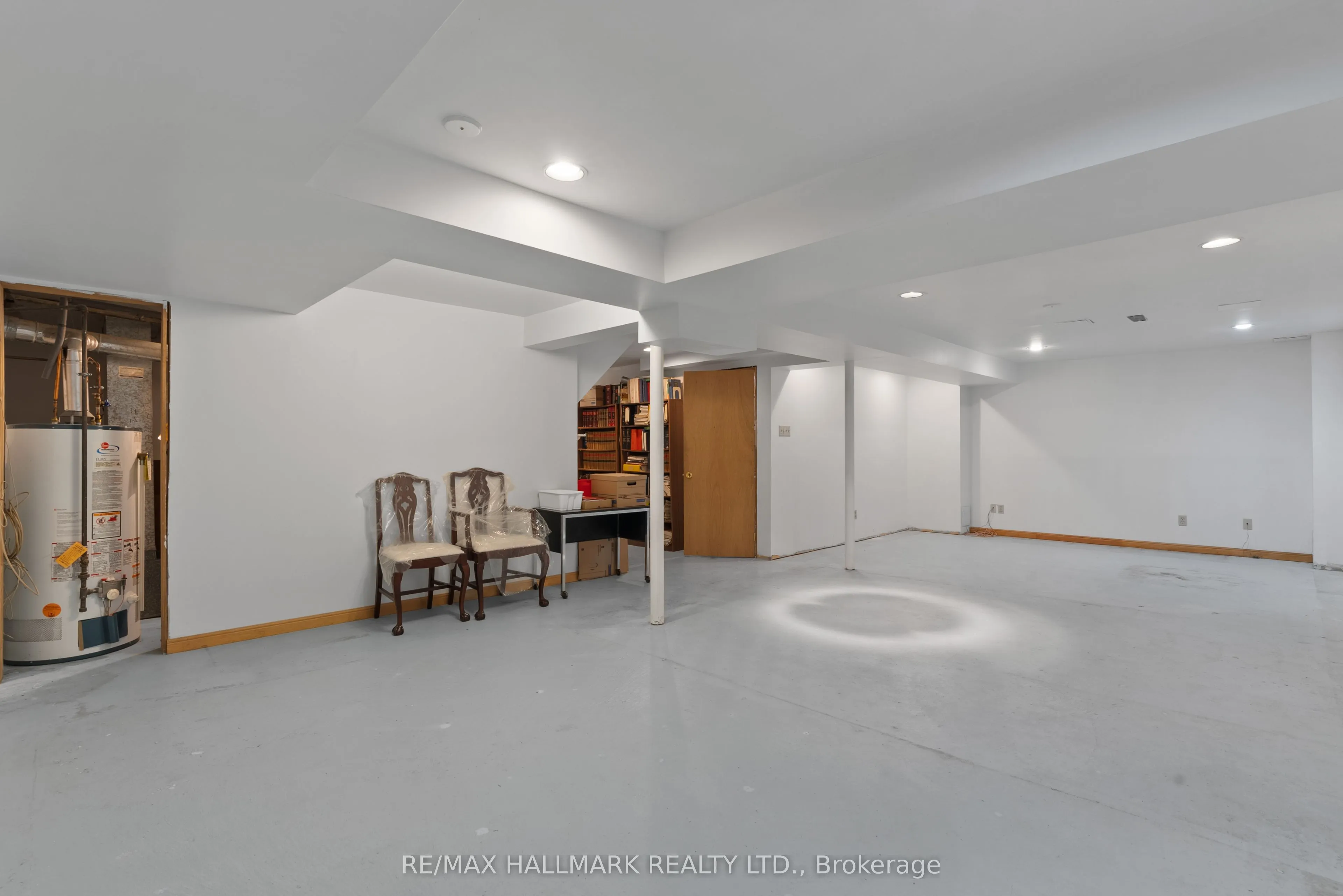 15 Emcarr Drive