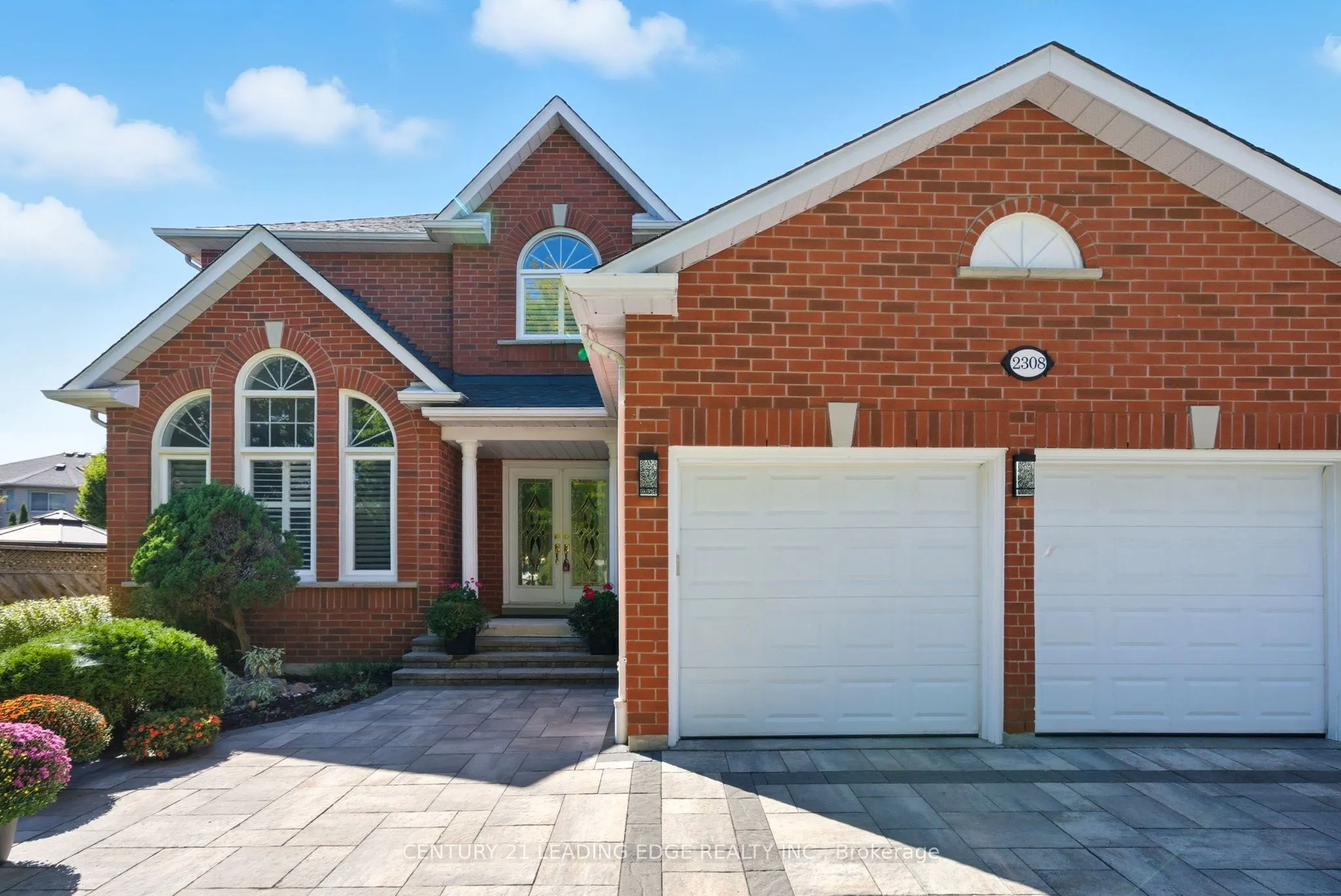 2308 Abbott Crescent