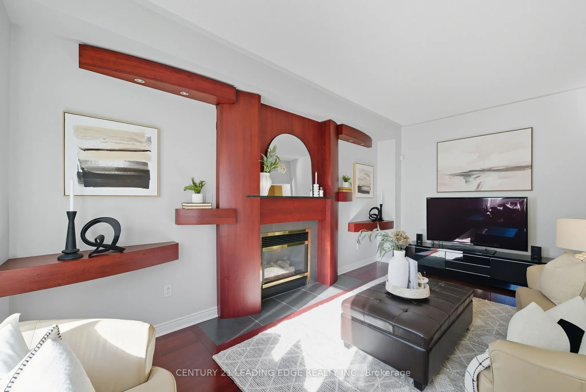 2308 Abbott Crescent