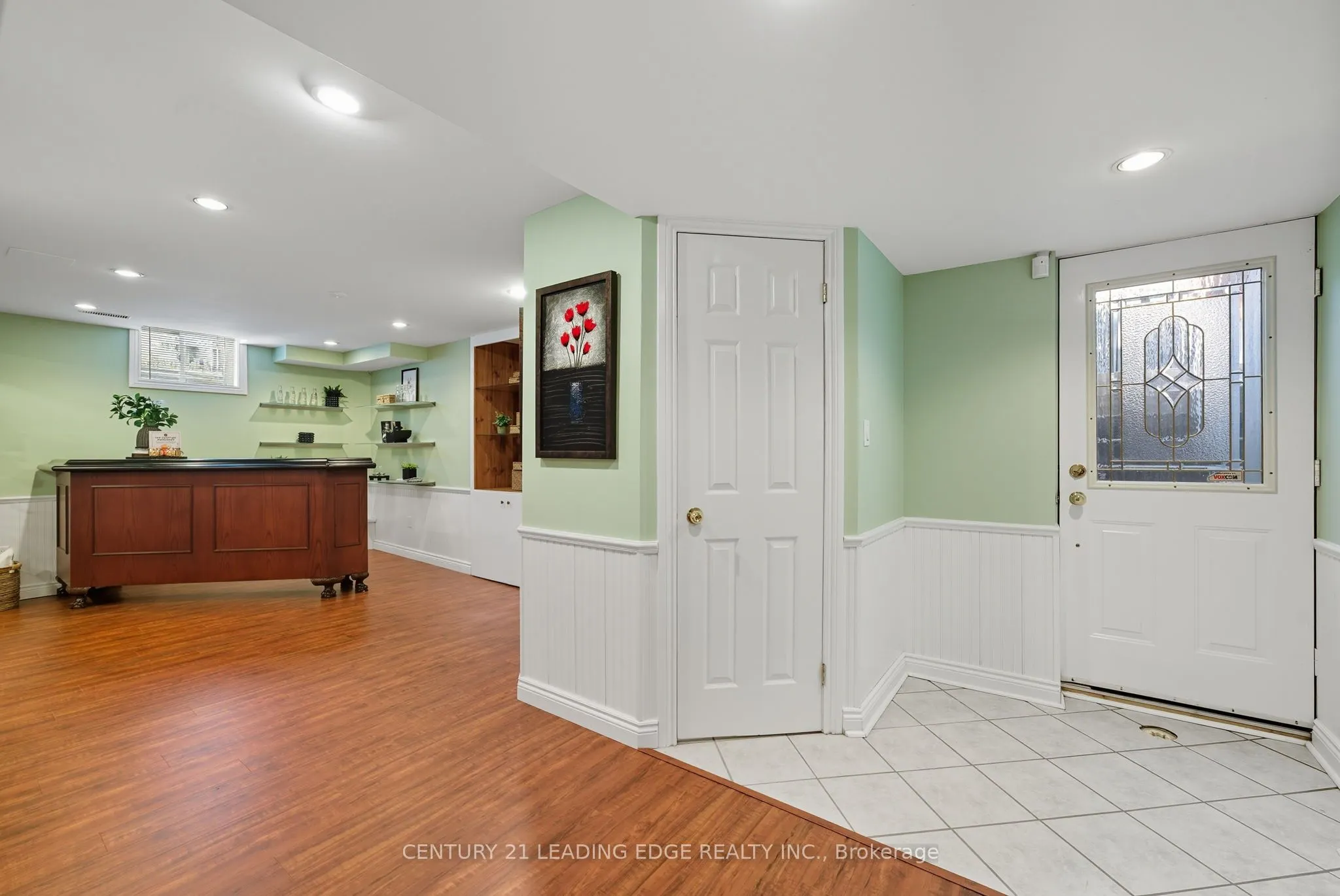 2308 Abbott Crescent