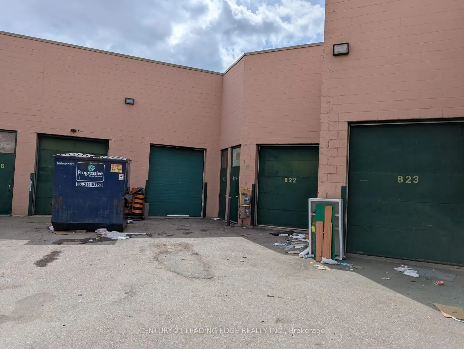 210 Silver Star Boulevard, #817
