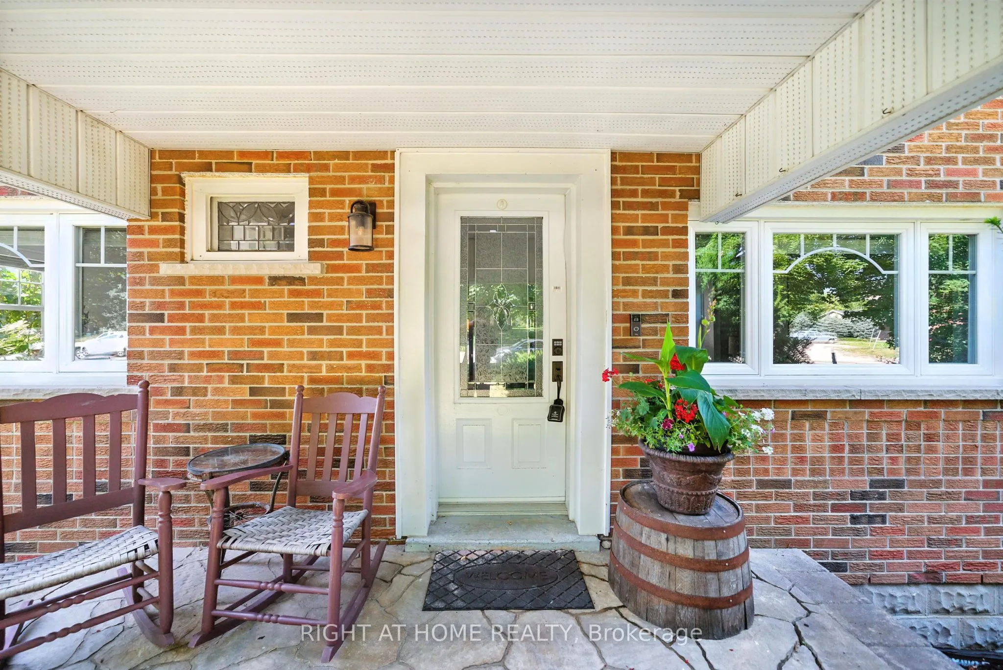 675 Myrtle Road W