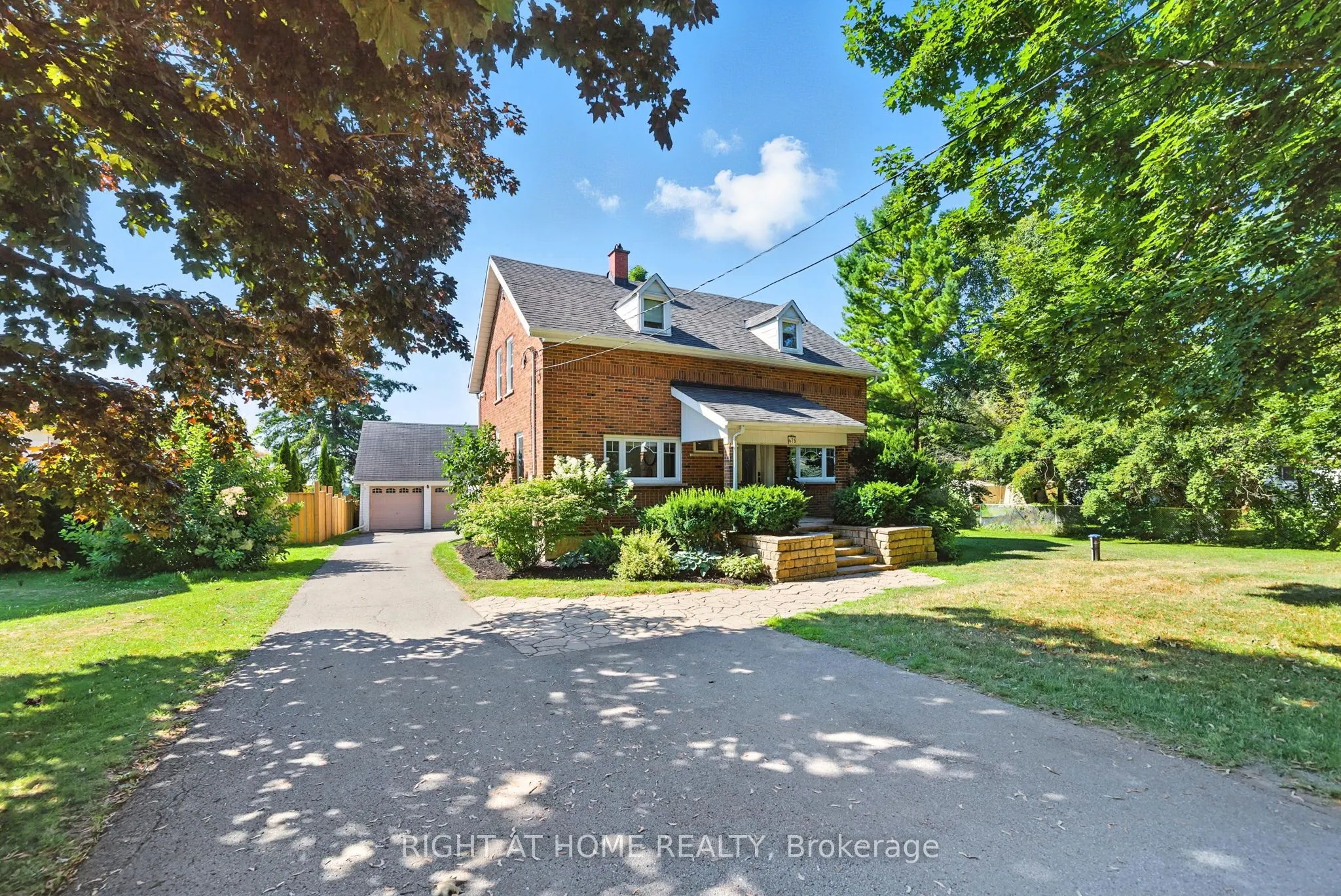 675 Myrtle Road W