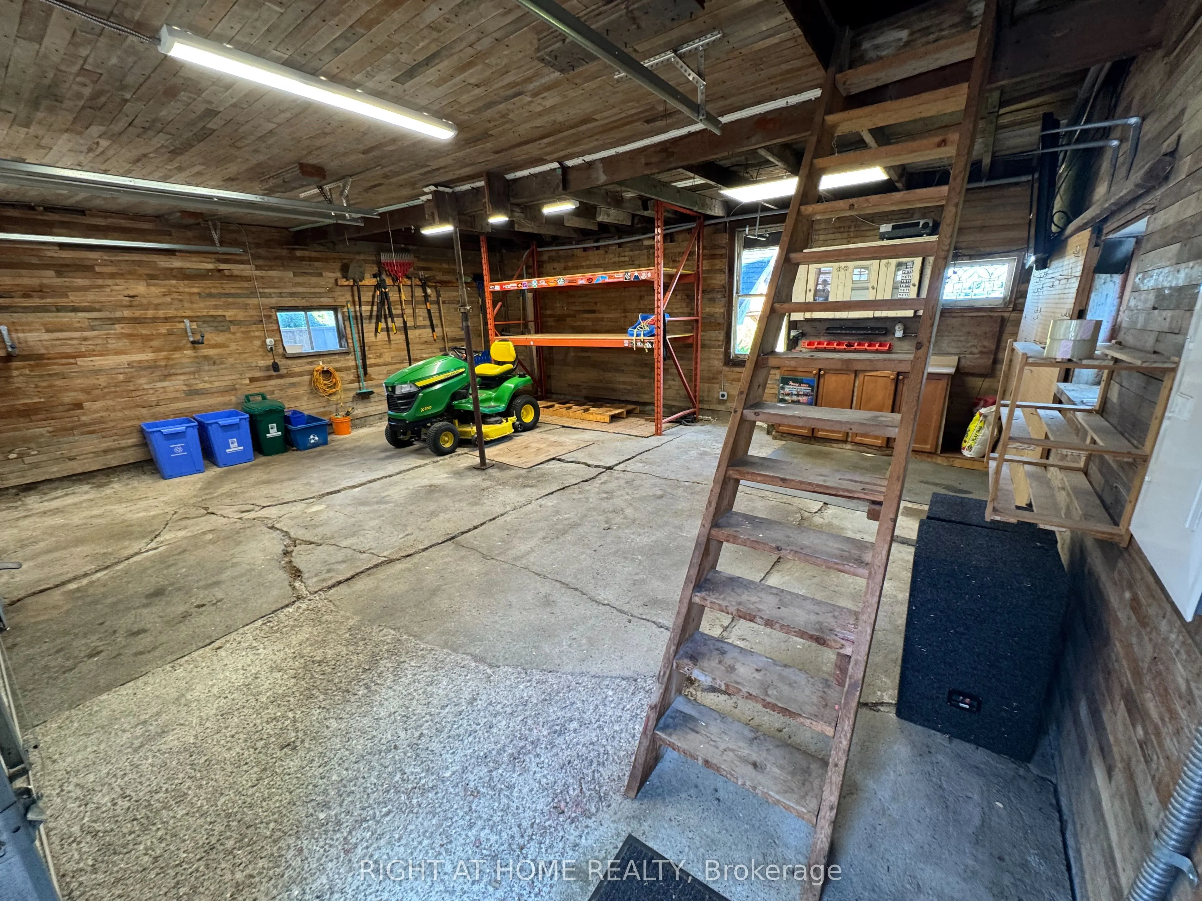 675 Myrtle Road W