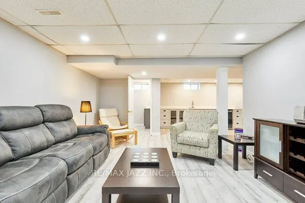 783 Pebble Court