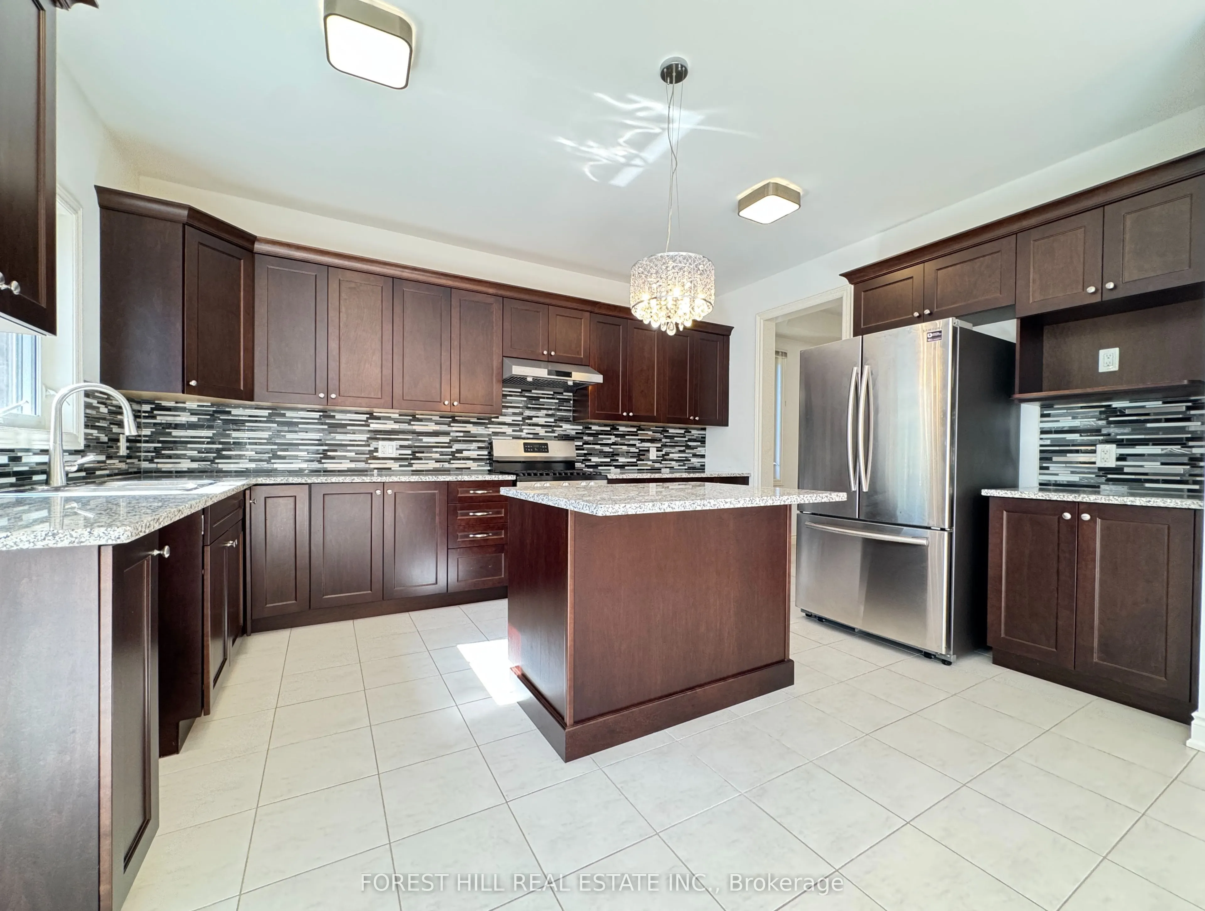 9 Savanna Court