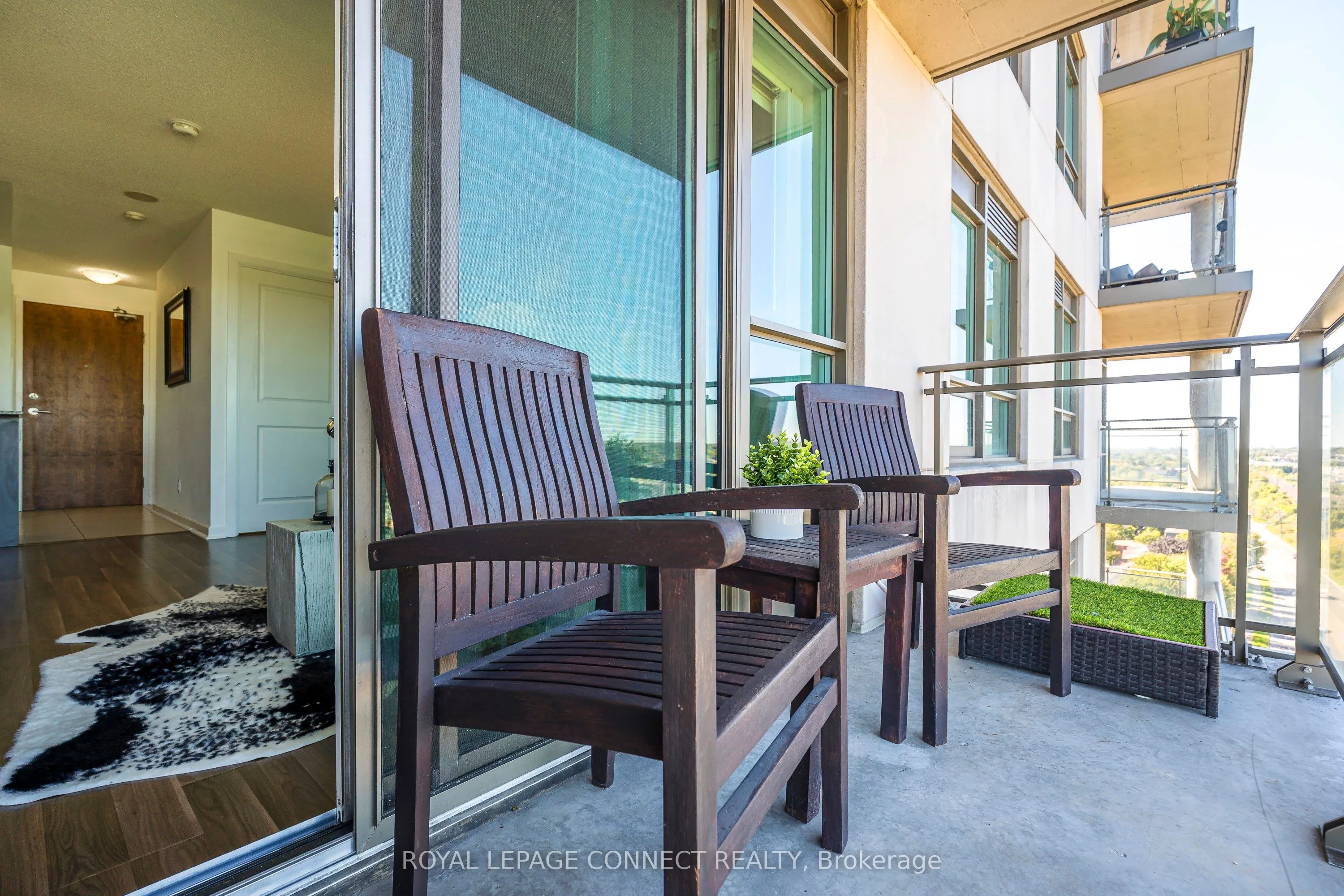 1235 Bayly Street, #1204