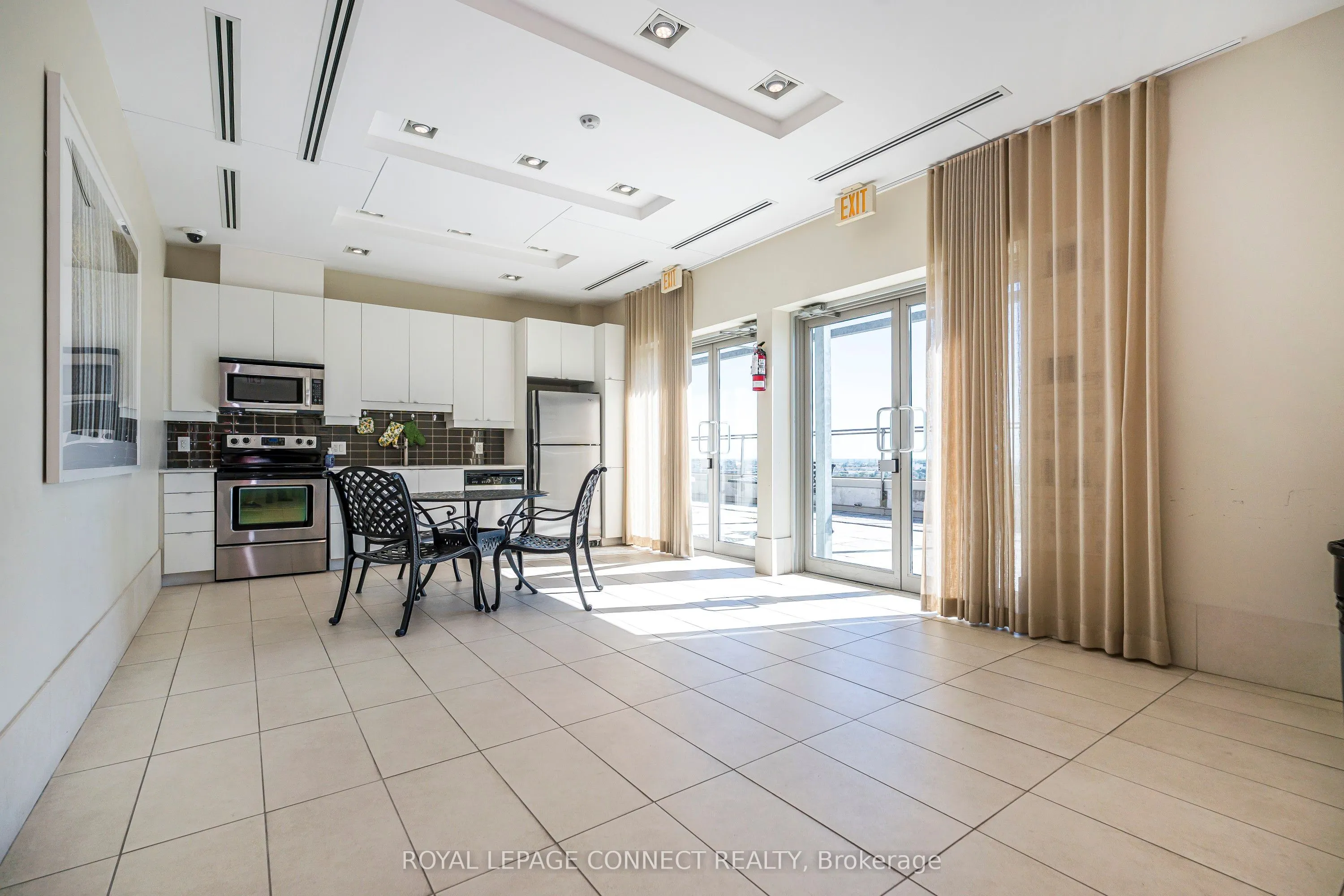 1235 Bayly Street, #1204