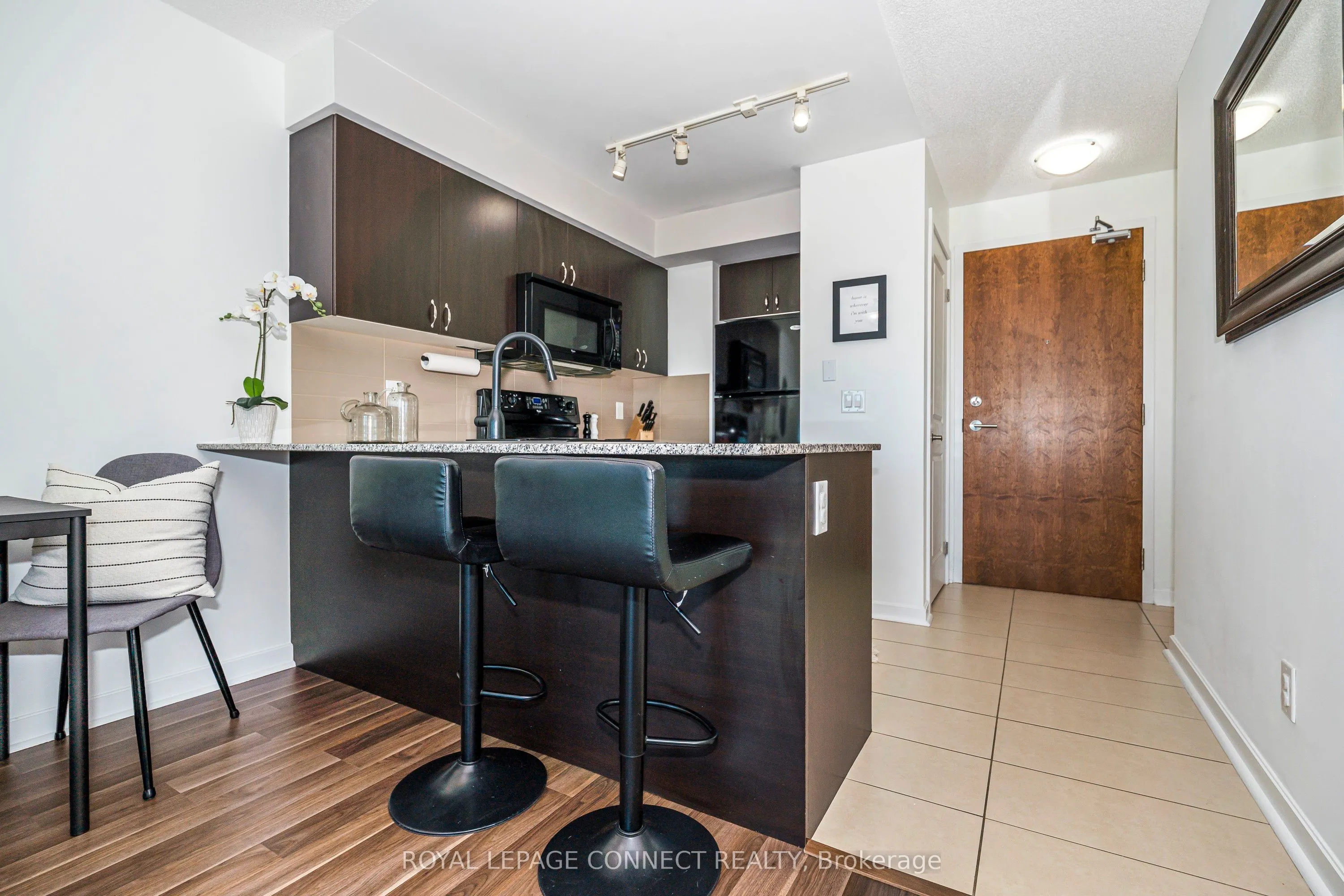 1235 Bayly Street, #1204
