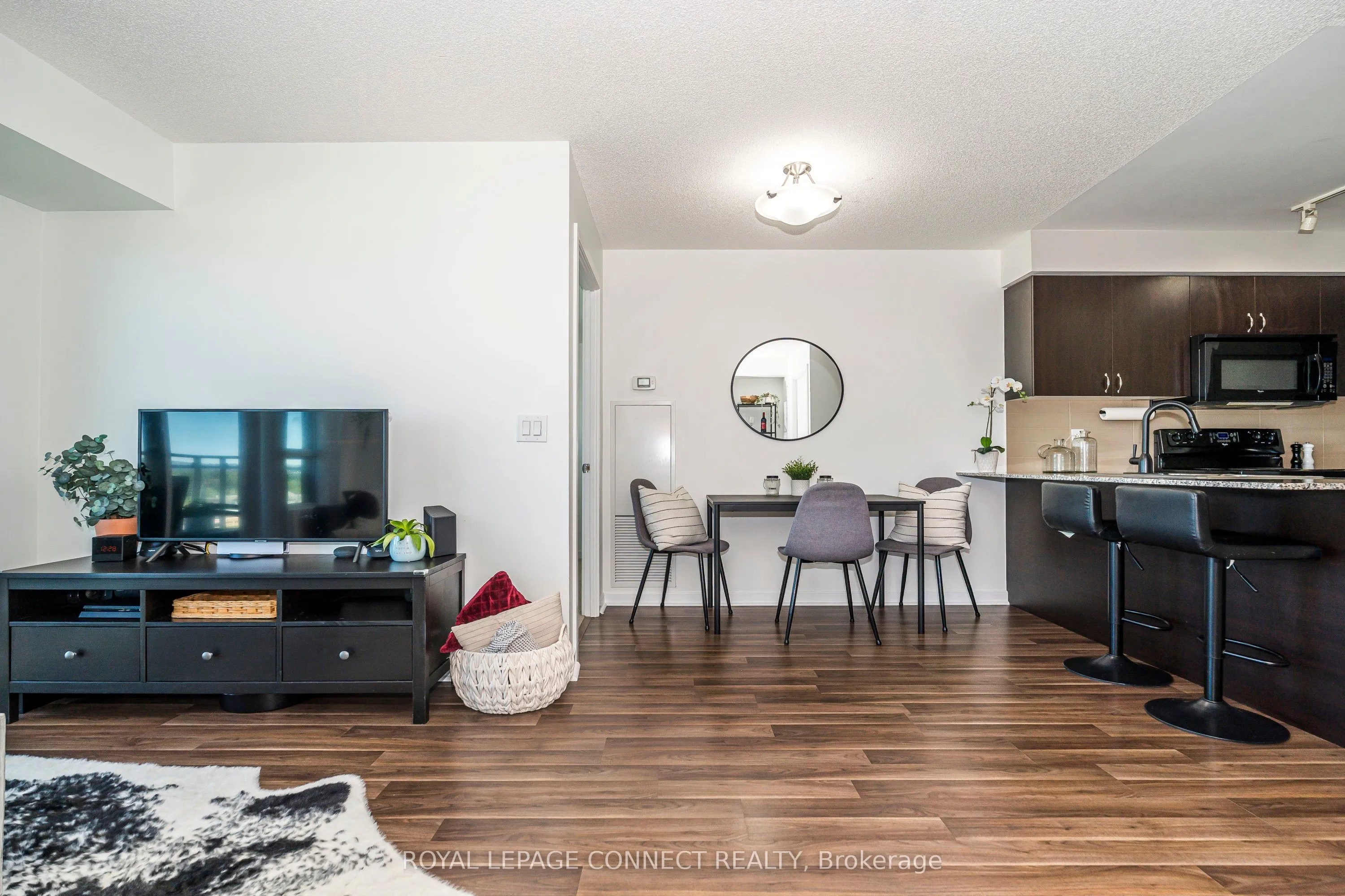 1235 Bayly Street, #1204