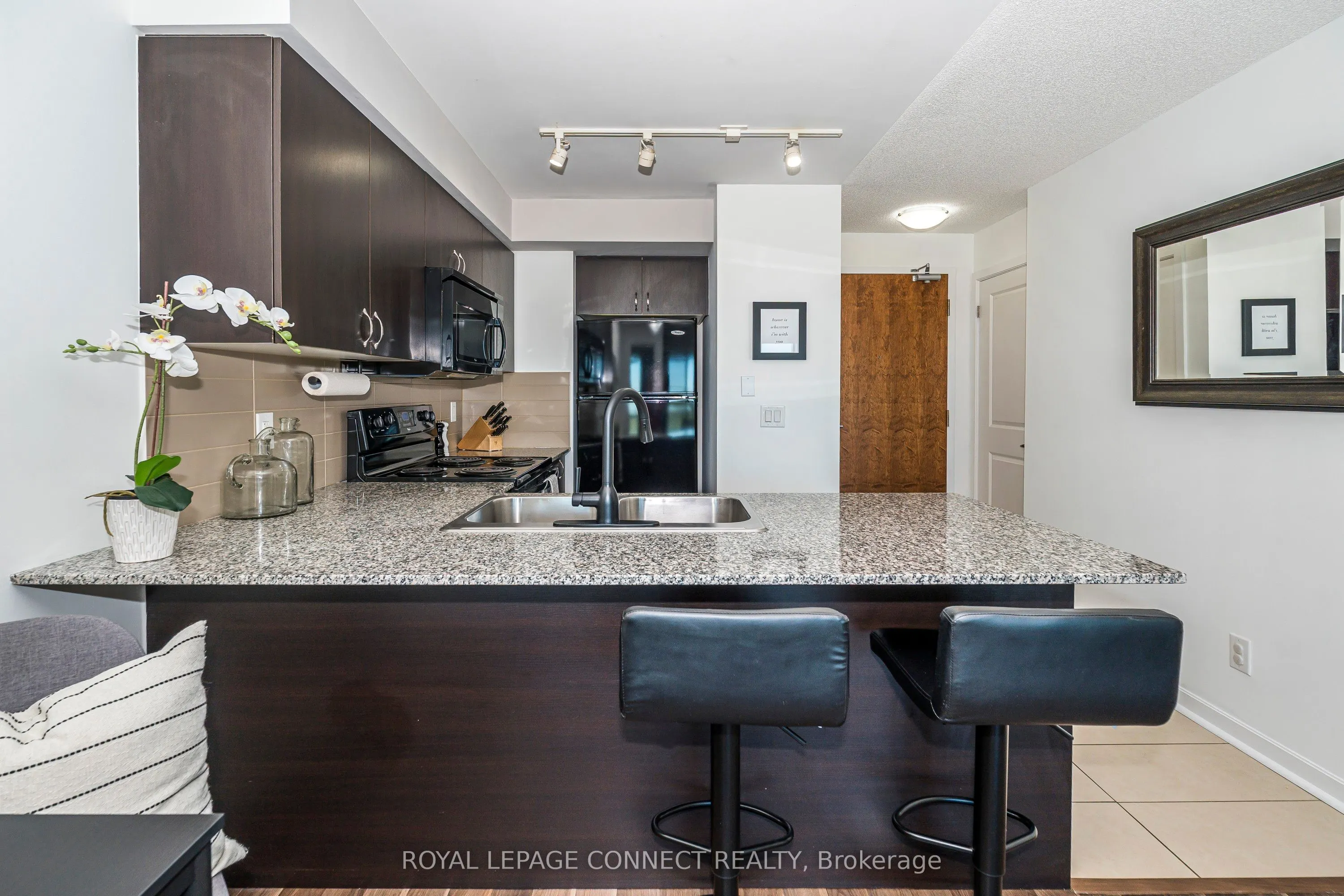 1235 Bayly Street, #1204