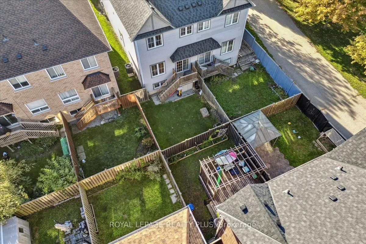 28 Aldonschool Court