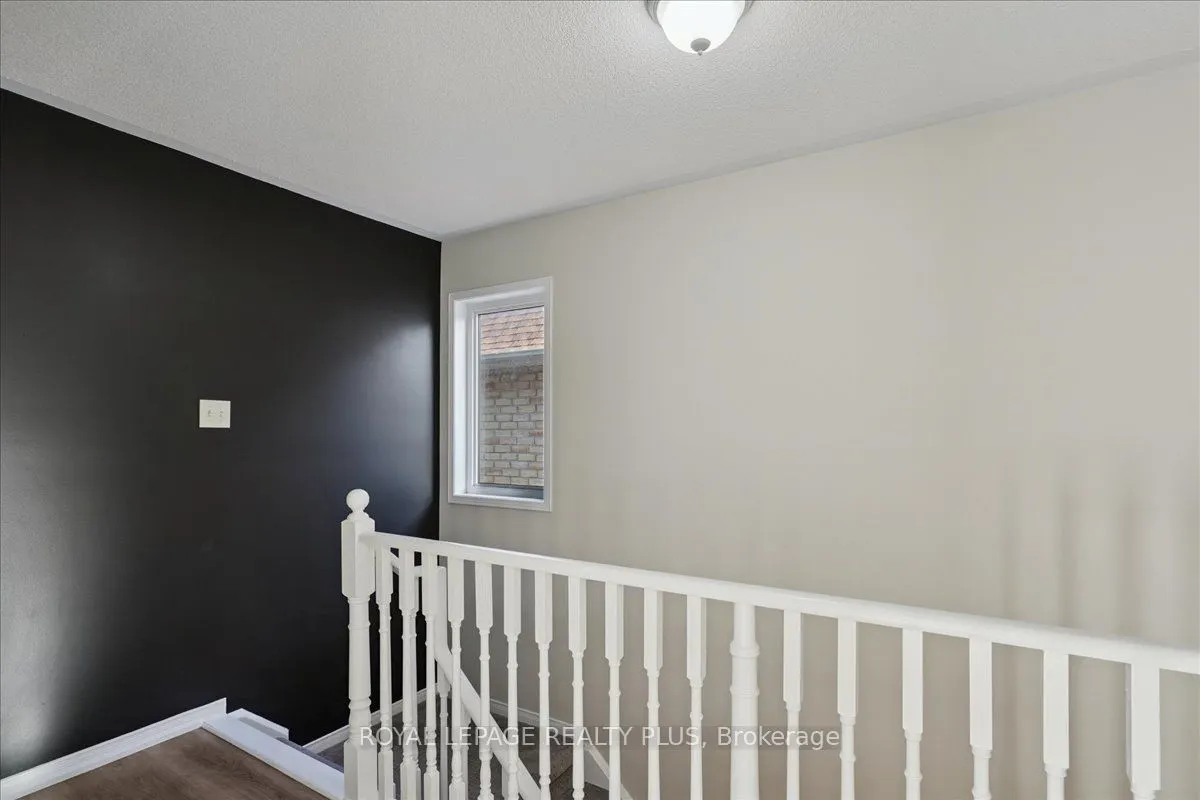 28 Aldonschool Court