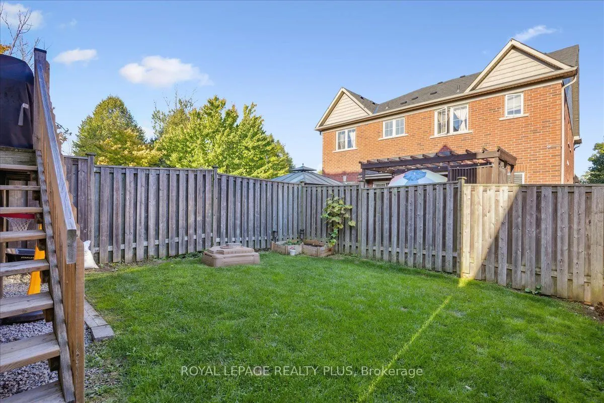 28 Aldonschool Court