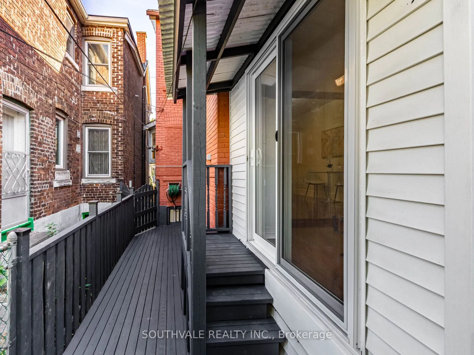 104 Dearbourne Avenue