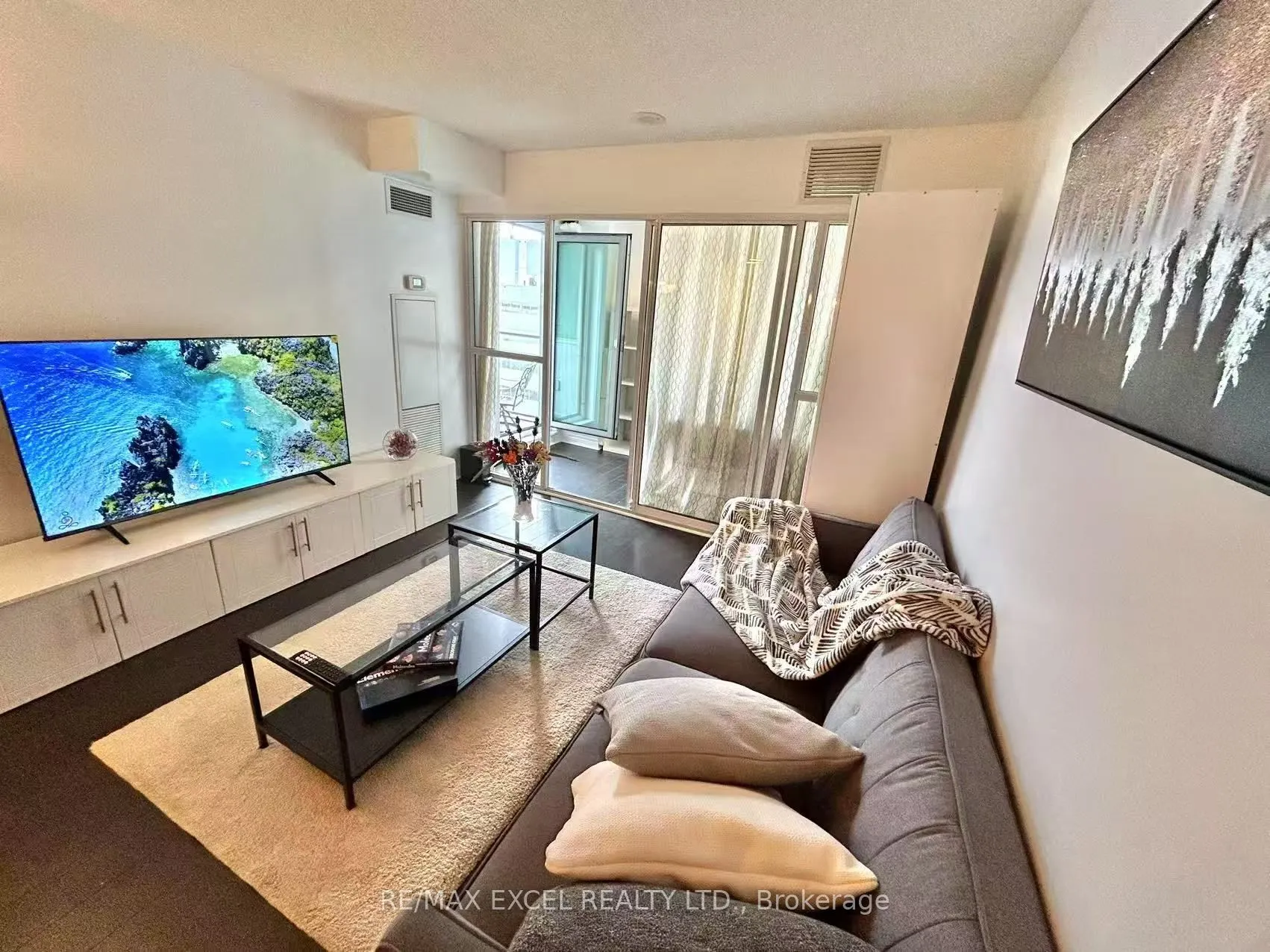 50 Town Centre Court, #1009