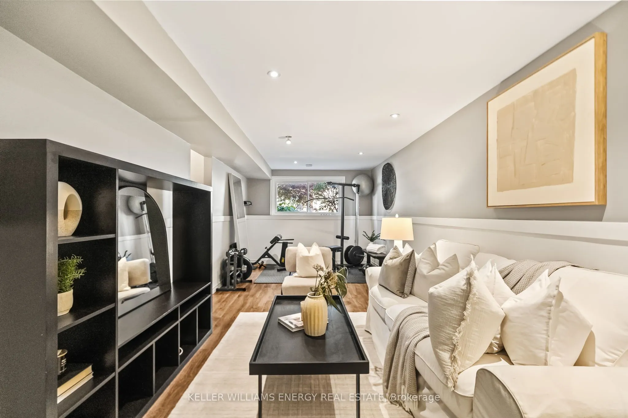 6 Fairbairn Court