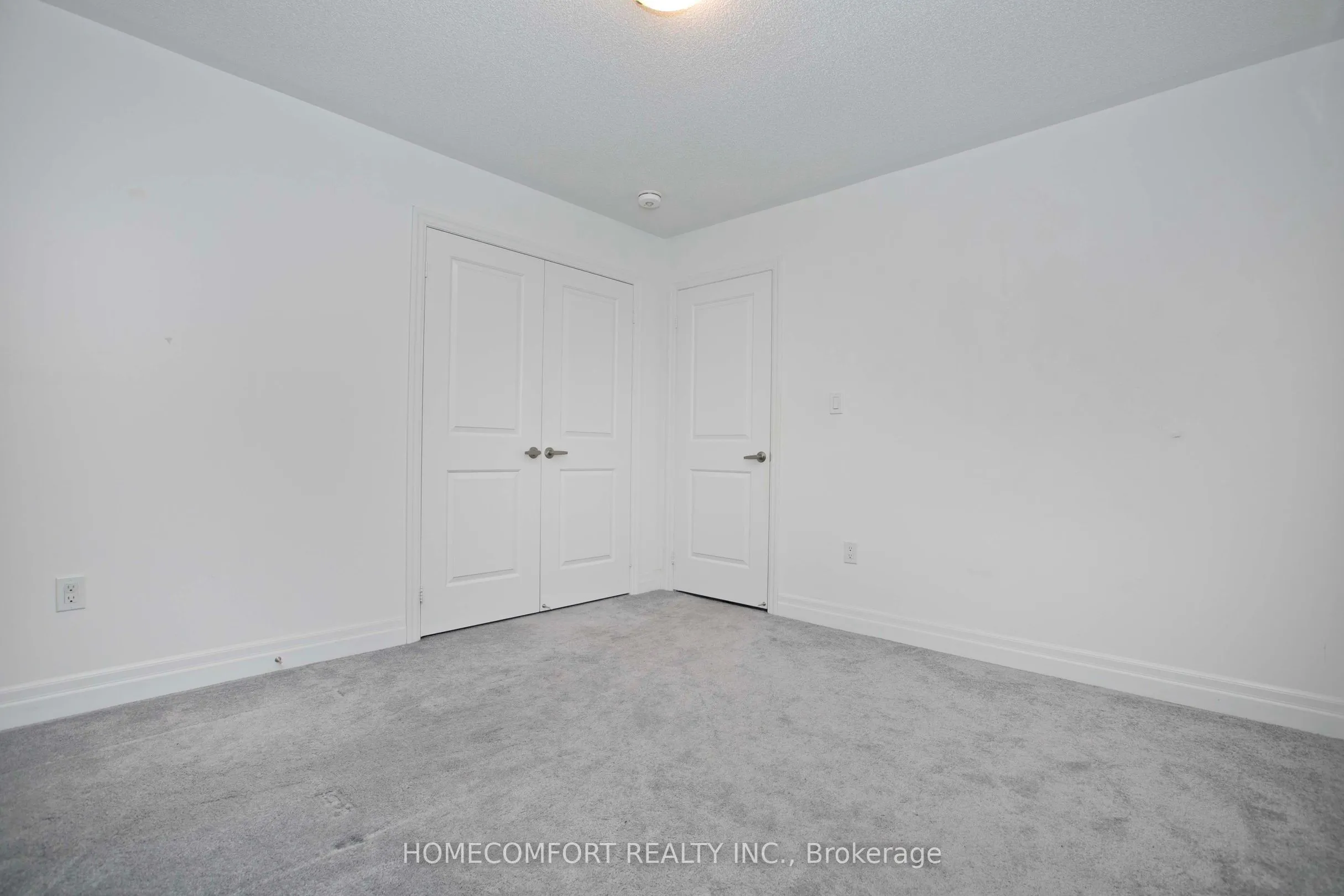 14 St Ives Crescent