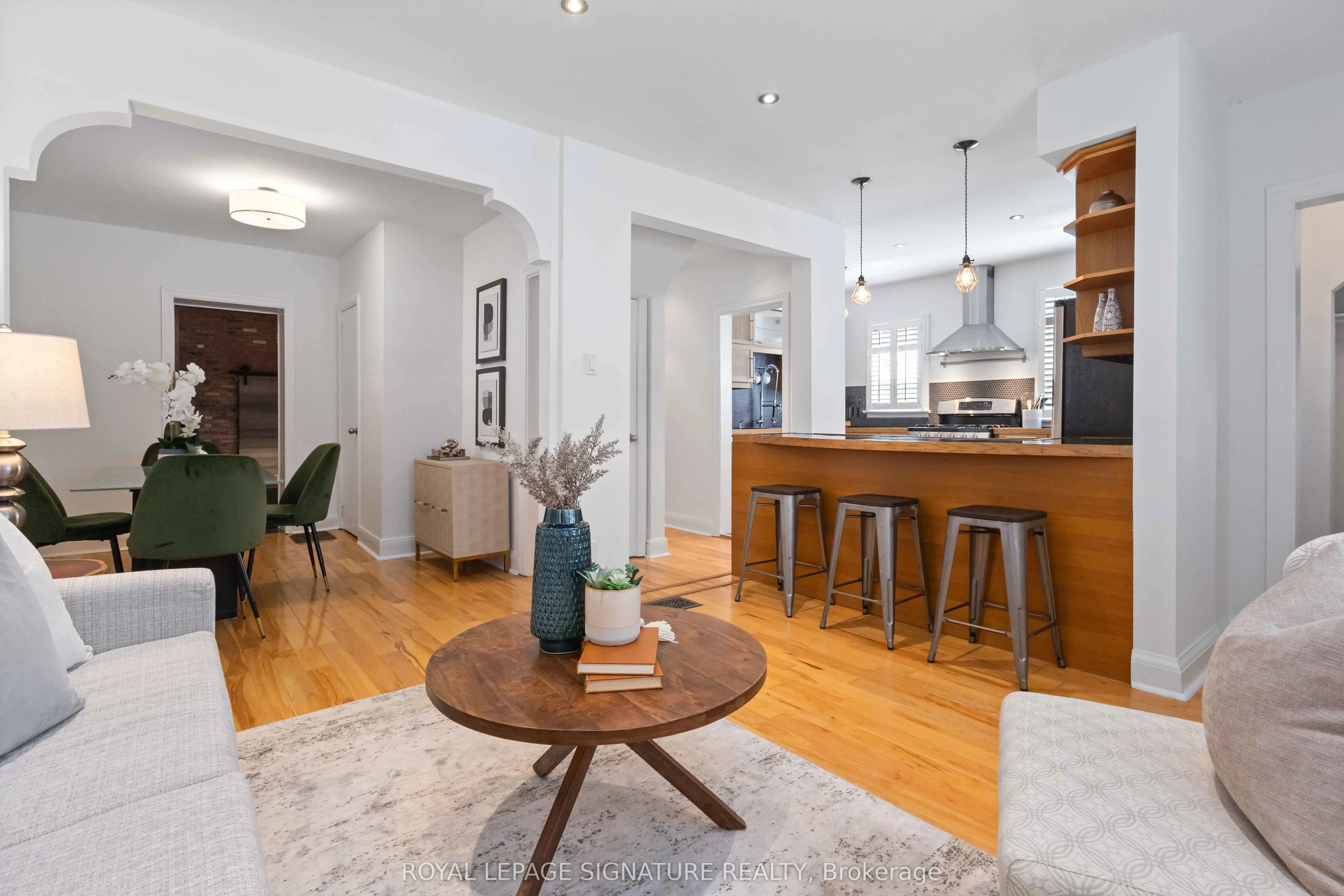 83 Harewood Avenue