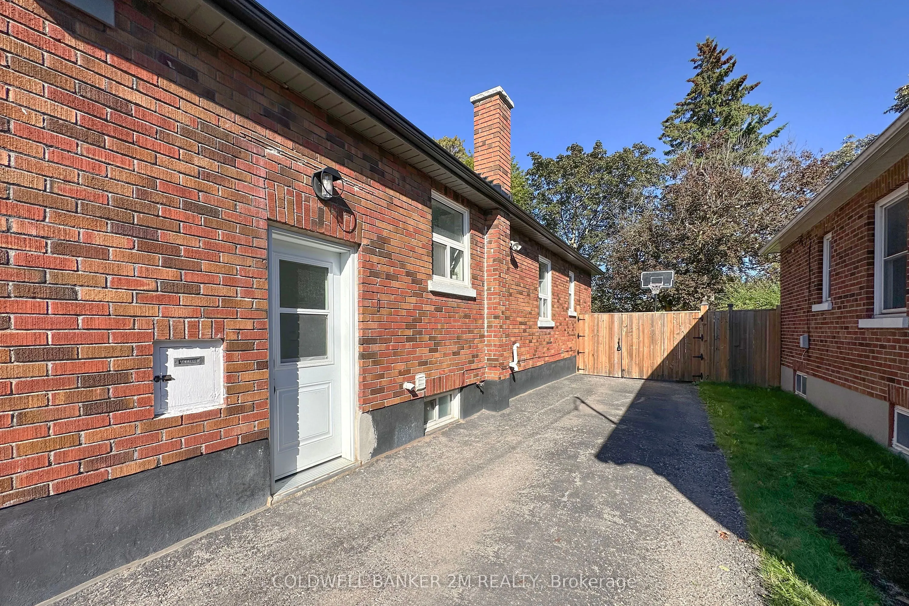 103 Oakes Avenue