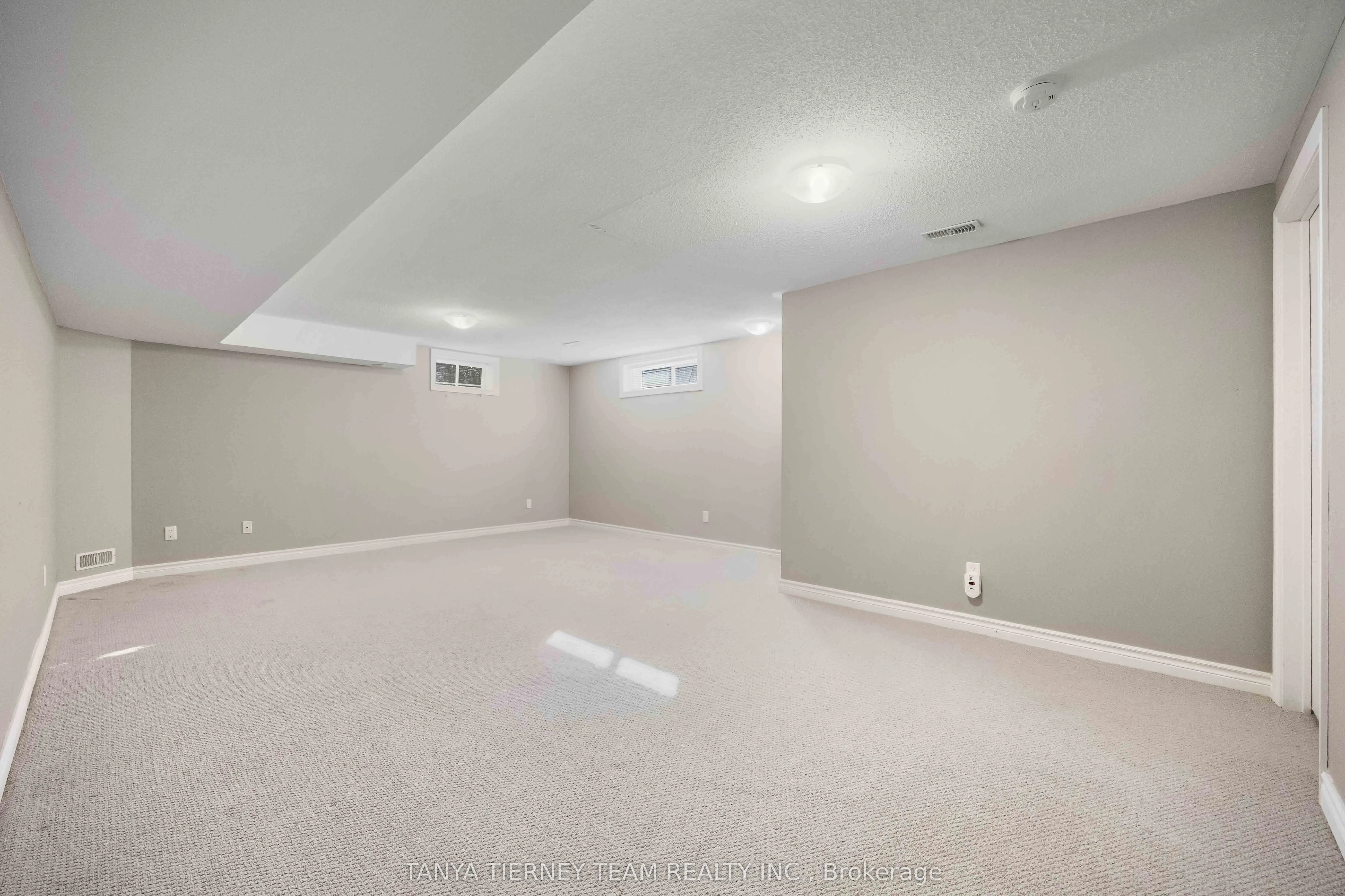 49 Ted Miller Crescent