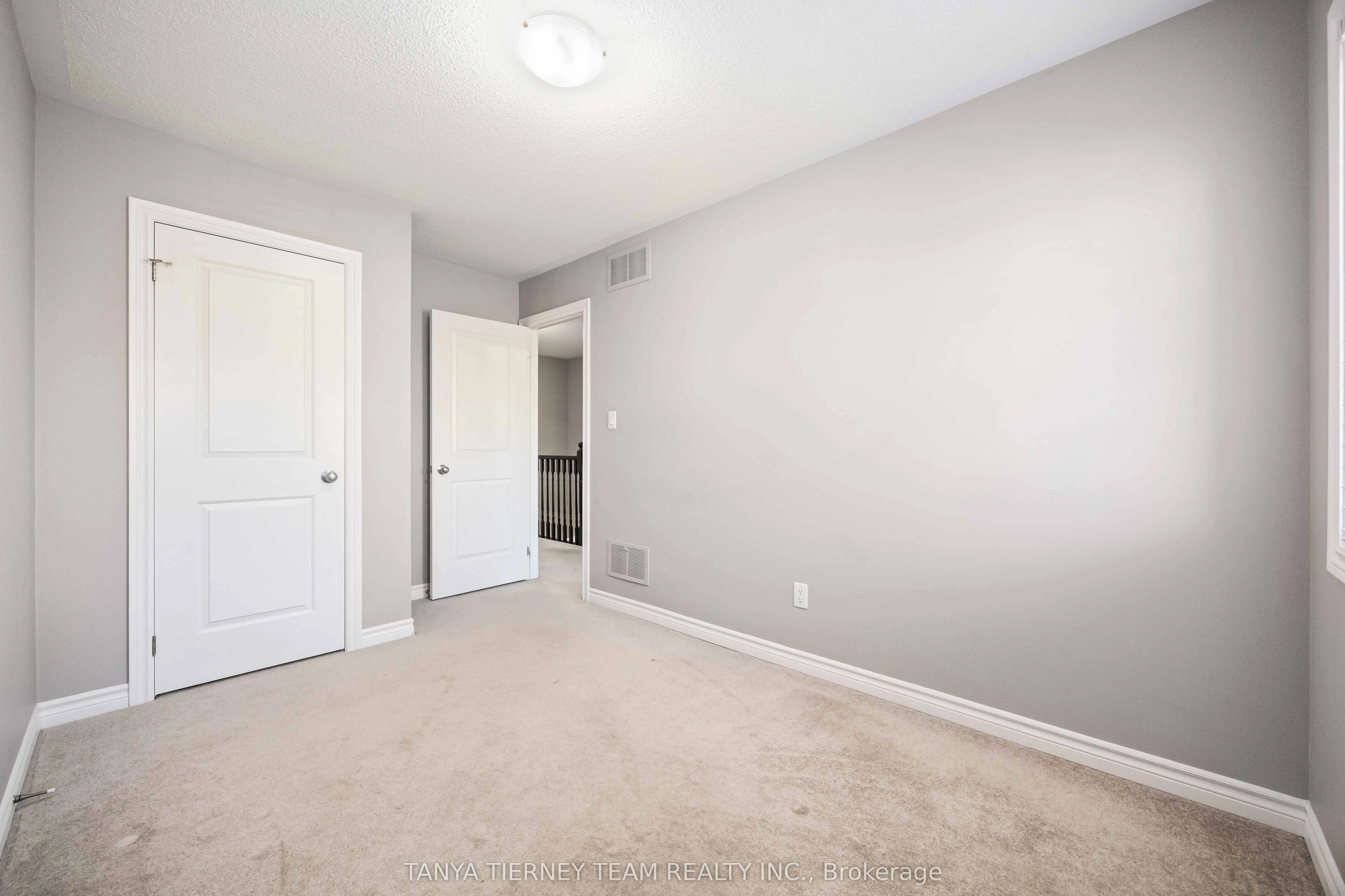 49 Ted Miller Crescent