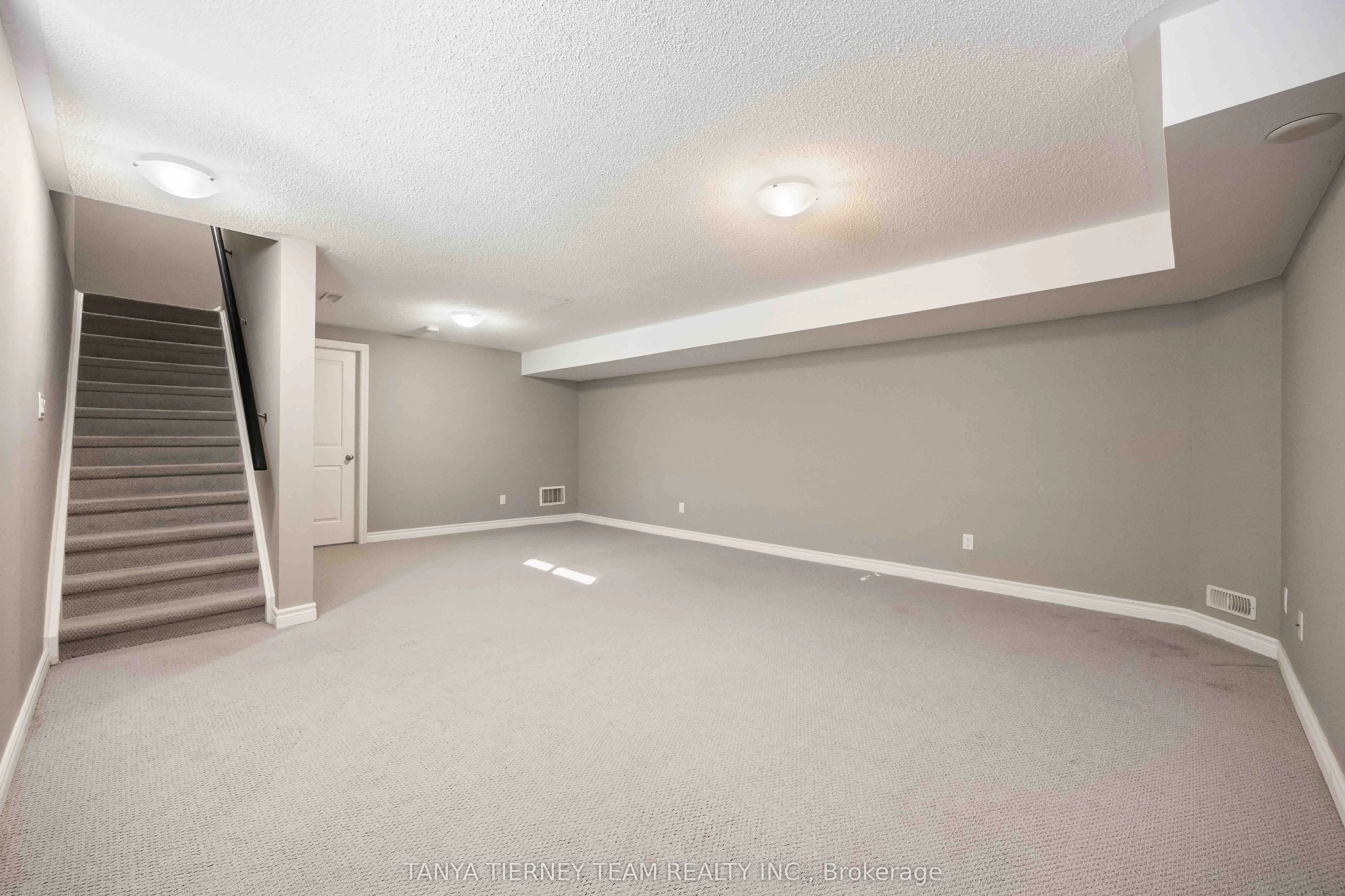 49 Ted Miller Crescent