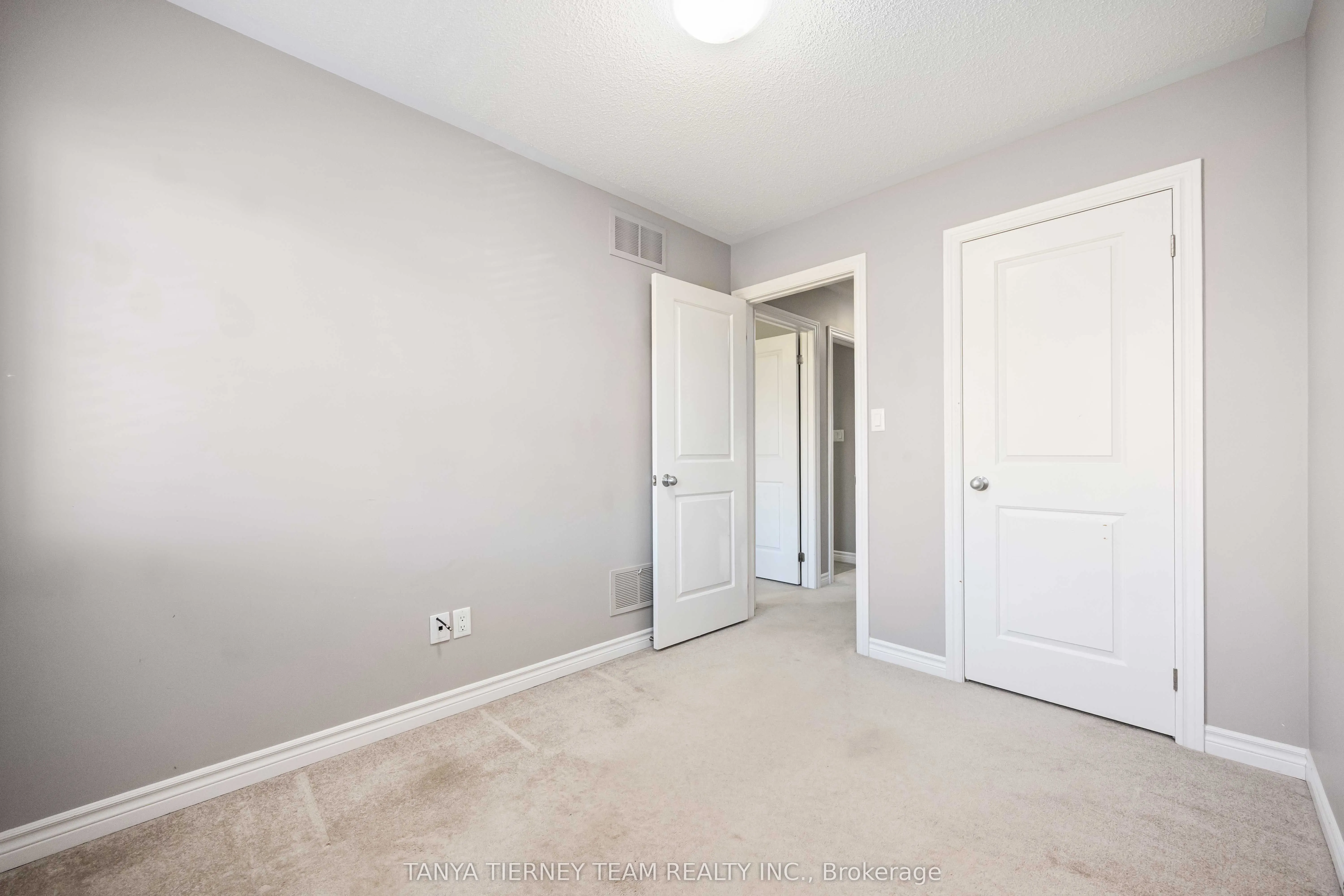 49 Ted Miller Crescent