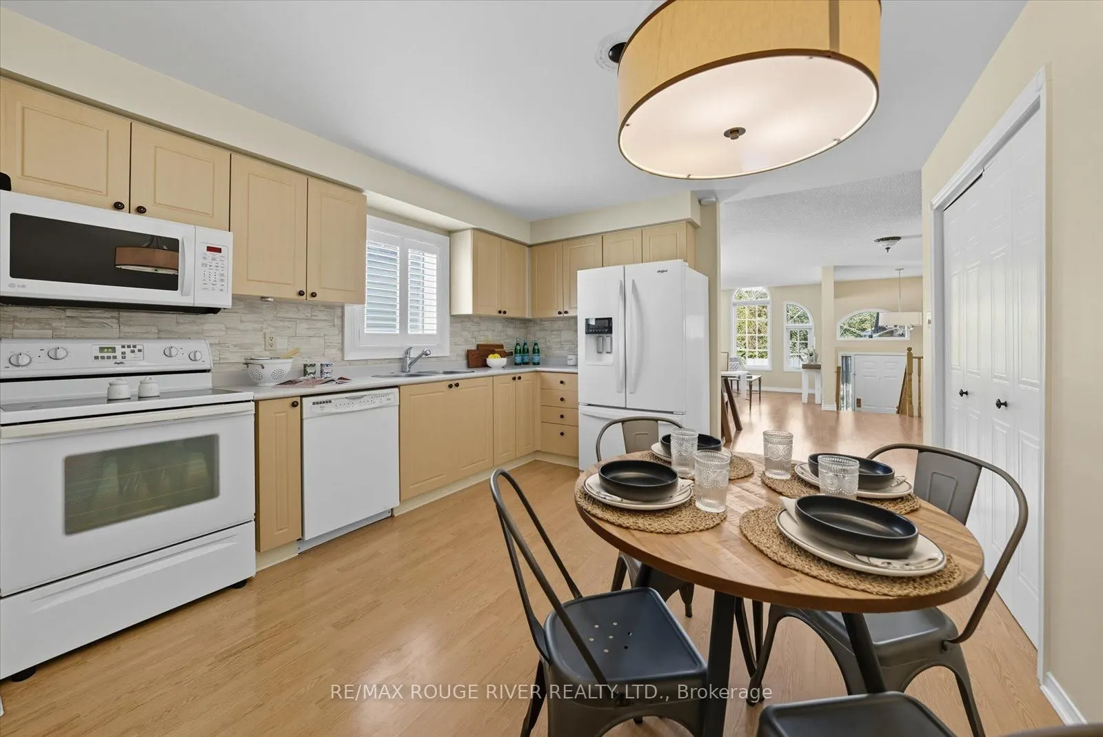20 Laurelwood Street