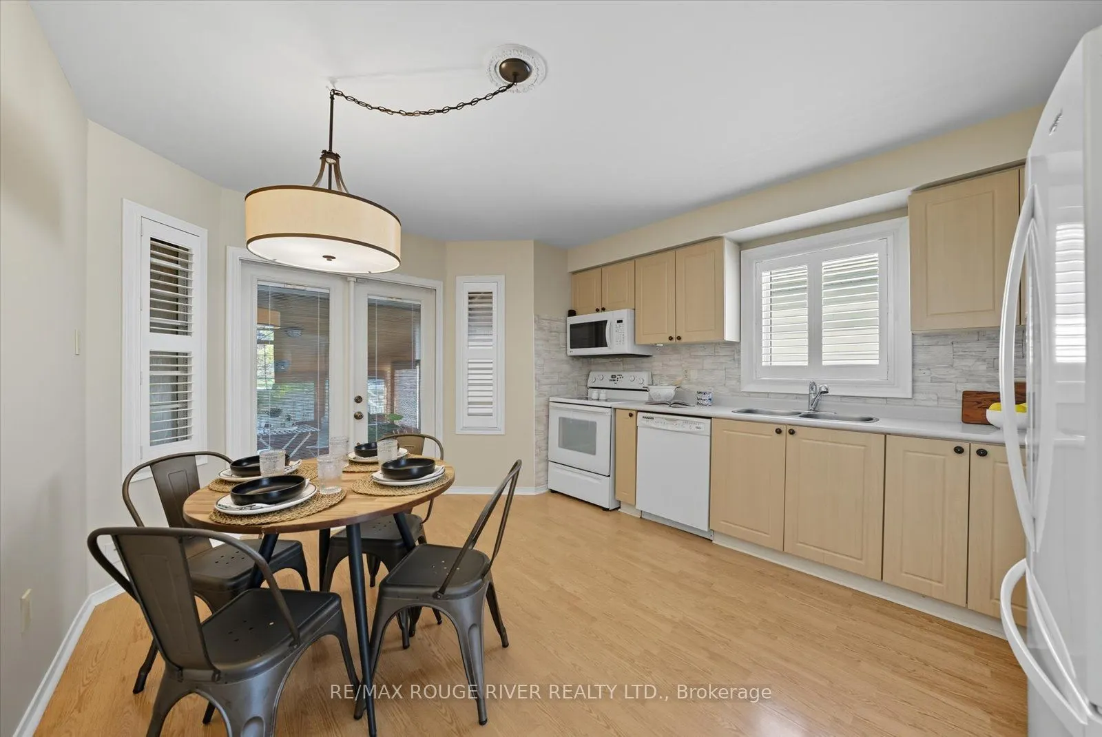20 Laurelwood Street