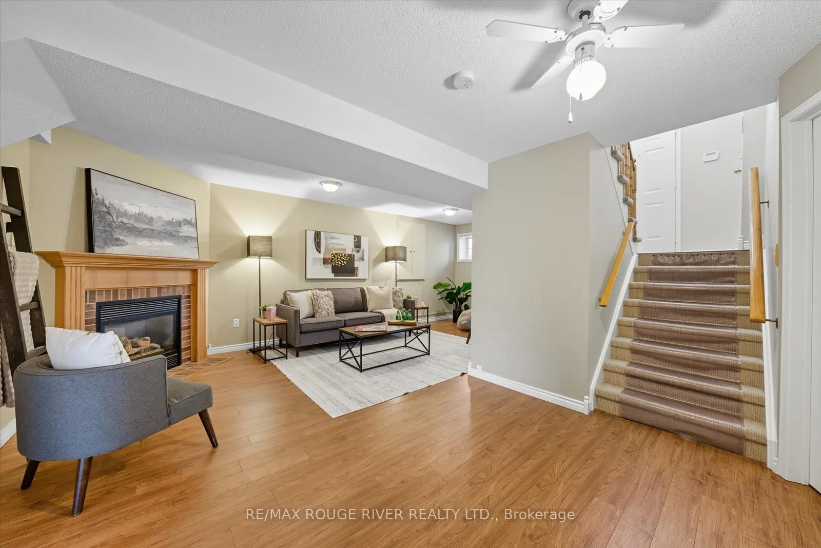 20 Laurelwood Street