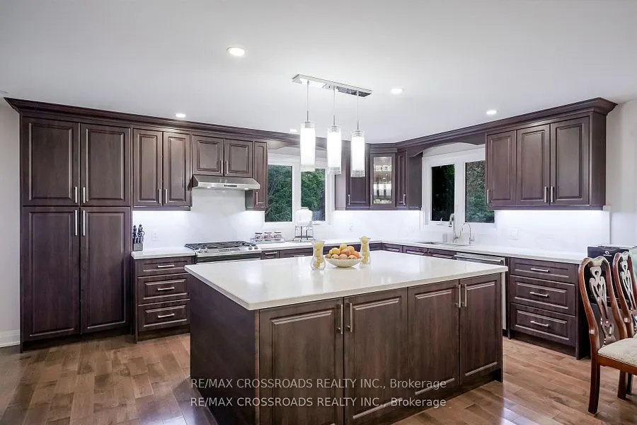 2292 Baseline Road W