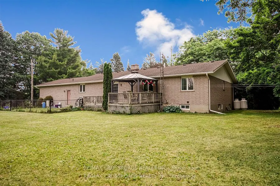 2292 Baseline Road W