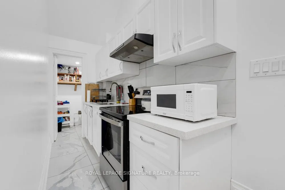229A McIntosh Street