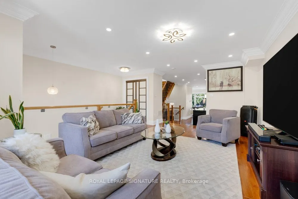 229A McIntosh Street