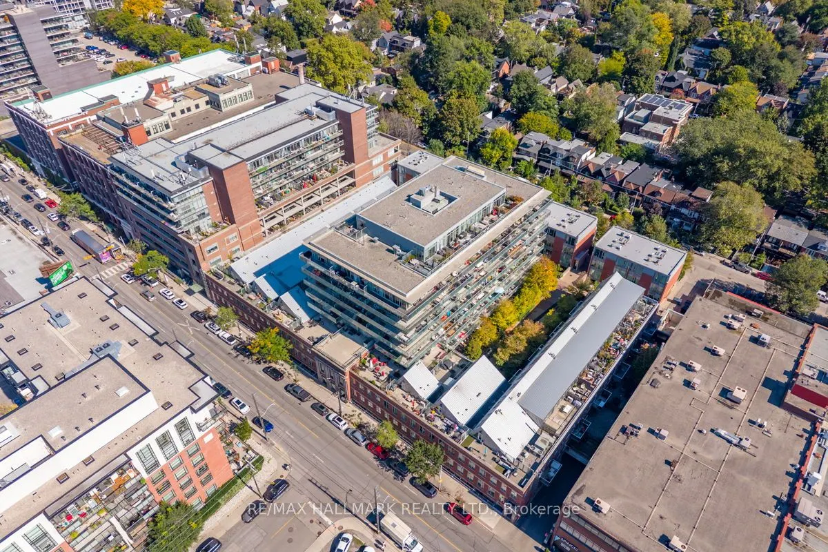 201 Carlaw Avenue, #239