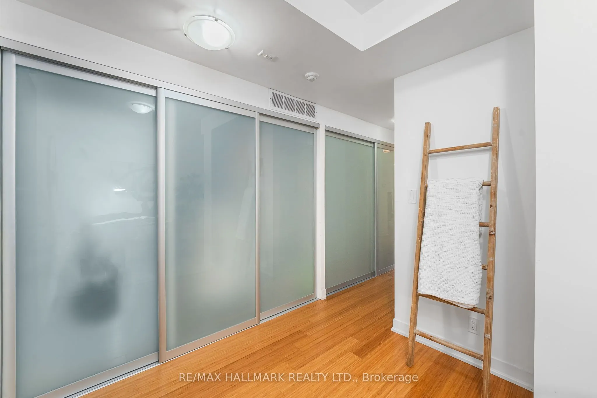 201 Carlaw Avenue, #239