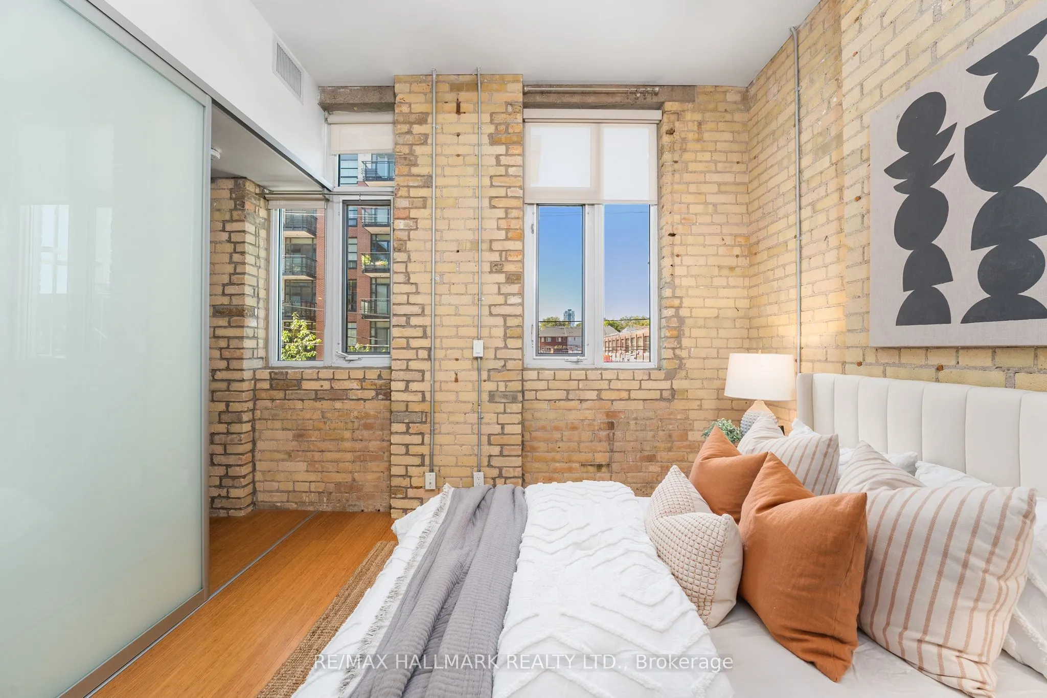 201 Carlaw Avenue, #239