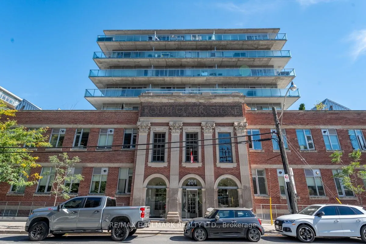 201 Carlaw Avenue, #239