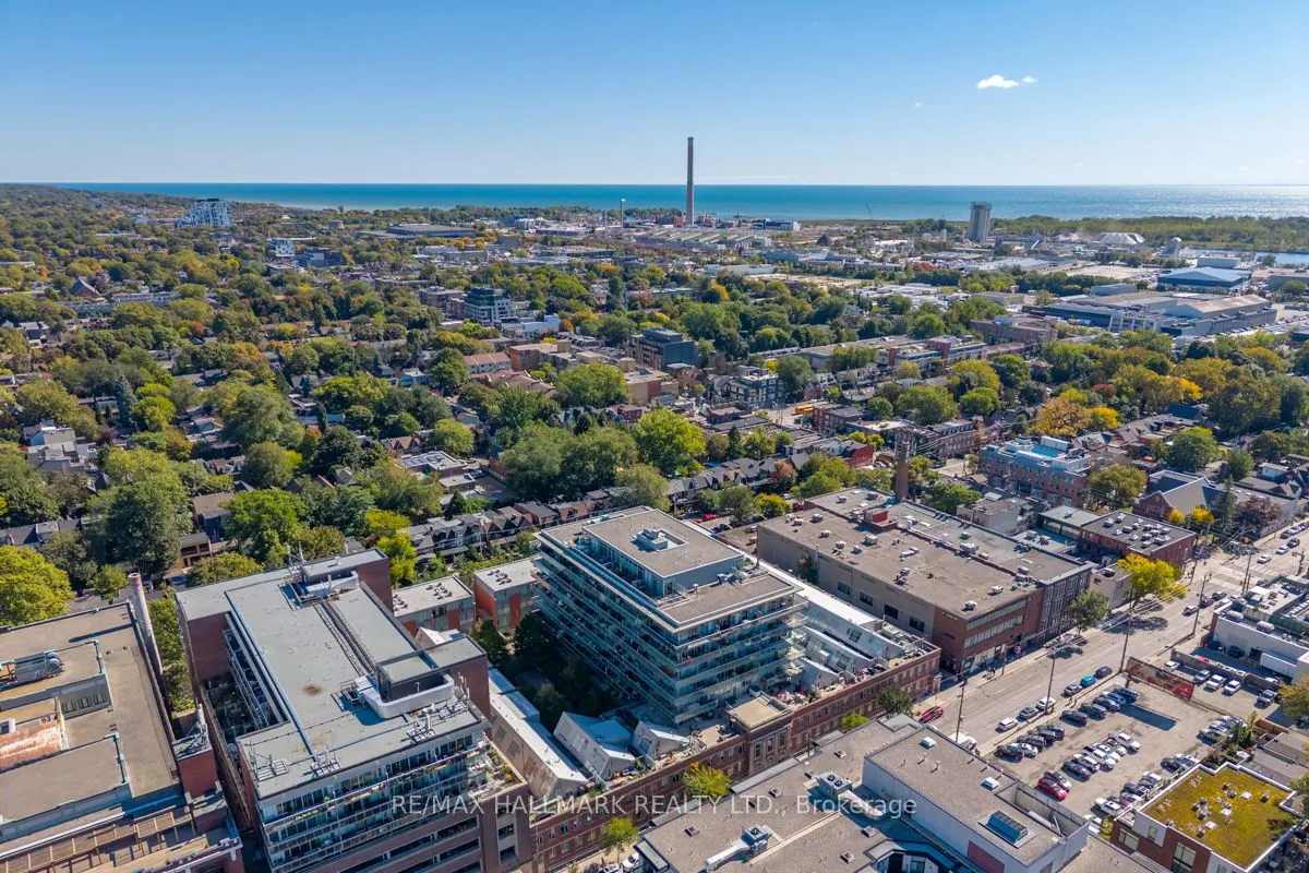 201 Carlaw Avenue, #239