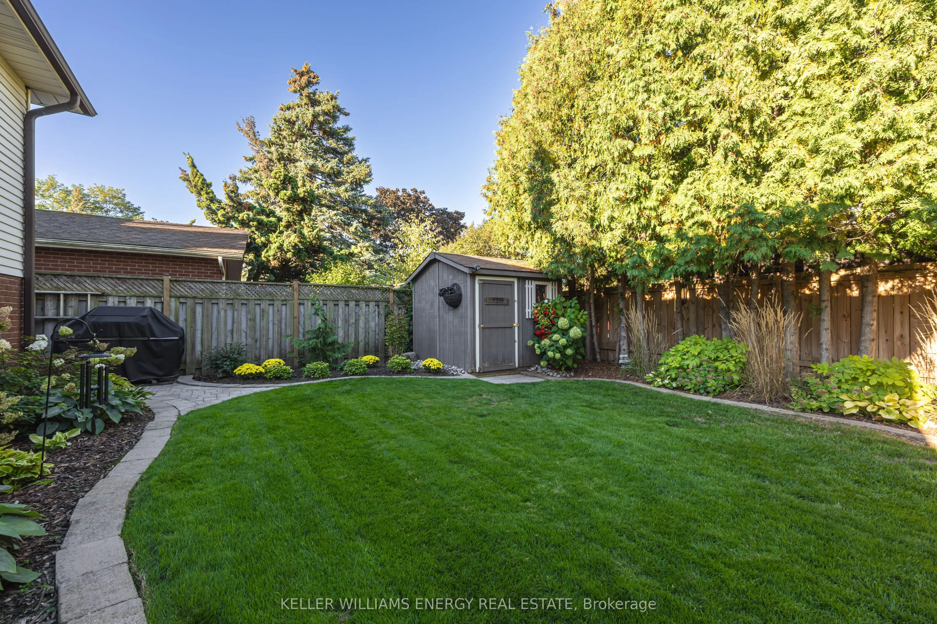 1158 Trillium Court